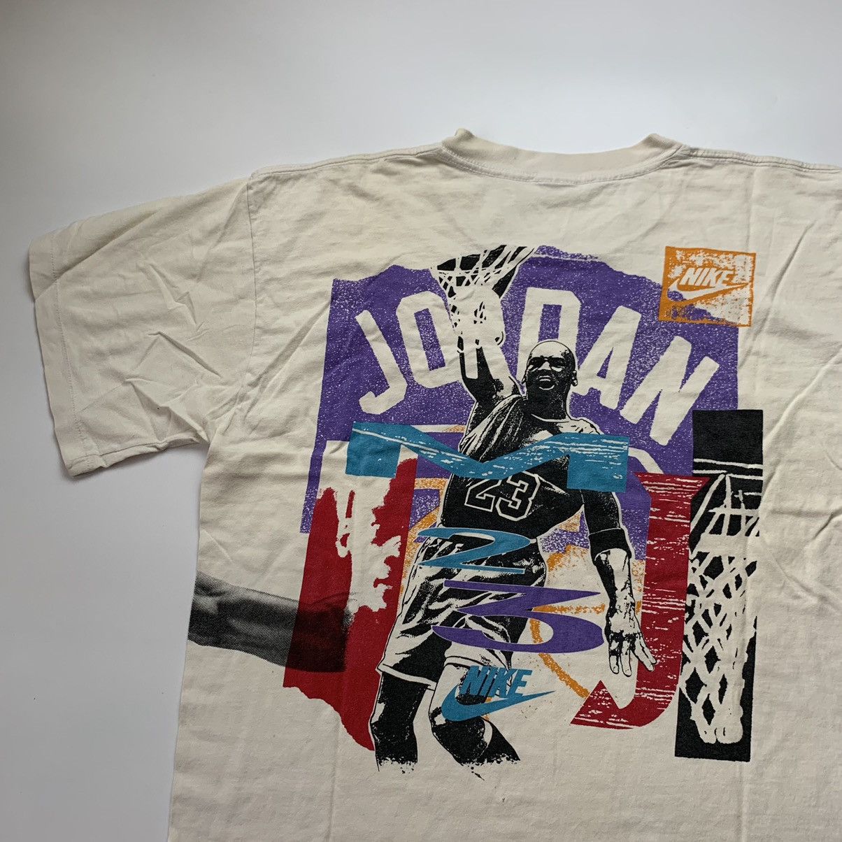 Jordan Brand Rare vintage tee Nike x Jordan Big Logo 1990 Size US XL / EU 56 / 4 - 2 Thumbnail