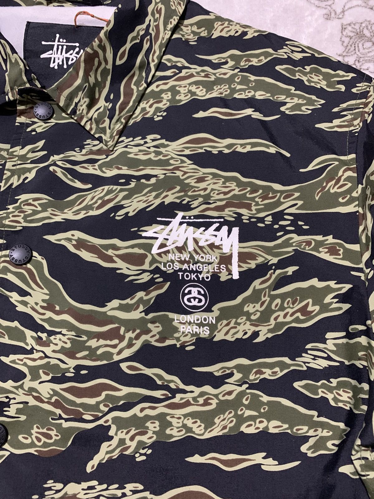 Stussy Stussy World Tour Tiger Stripes Size US L / EU 52-54 / 3 - 3 Thumbnail