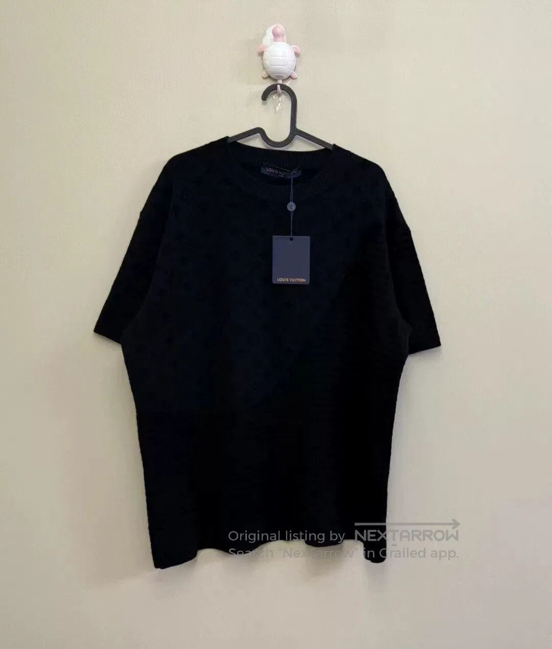 Louis Vuitton louis vuitton black logo short sleeve top. Size US XL / EU 56 / 4 - 1 Thumbnail
