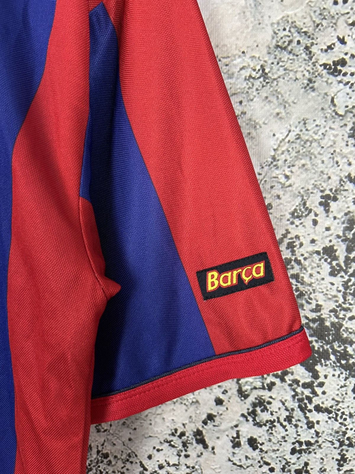 Vintage Vintage Rogers FC Barcelona Fan Club Jersey Football Soccer Size US M / EU 48-50 / 2 - 5 Thumbnail