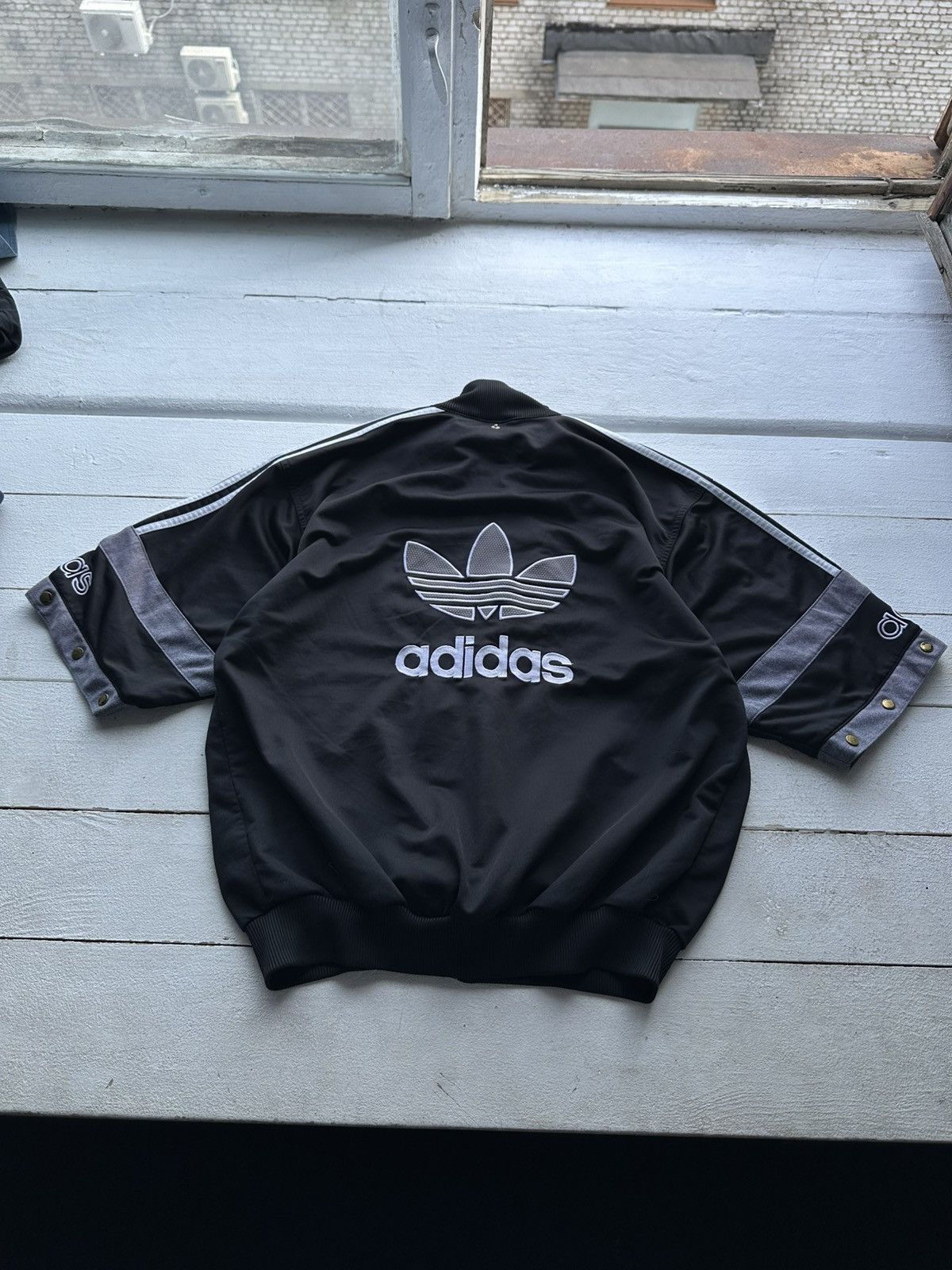 Adidas 🚨 VINTAGE ADIDAS BIG LIGO Y2K BALENCI STYLE ARCHIVE OVERSIZE Size US M / EU 48-50 / 2 - 1 Thumbnail