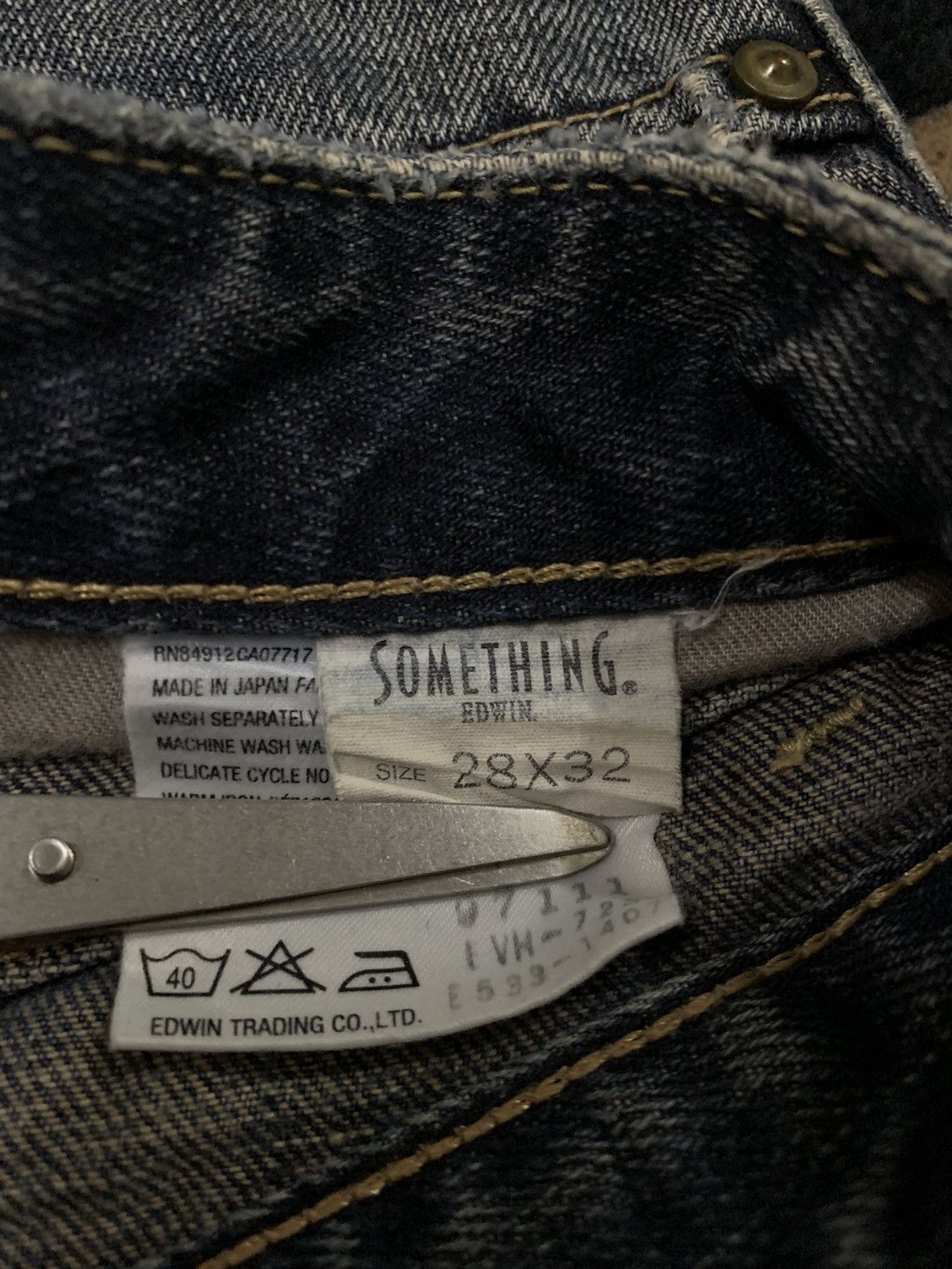 Edwin Vintage Edwin x Something Pour Femme Distressed Flared Jeans Size 28" / US 6 / IT 42 - 18 Thumbnail