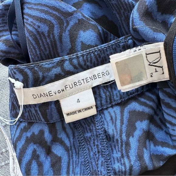Diane von Furstenberg Diane von Furstenberg Ireland Grain Shadow Large Blue Jumpsu Size 27" / US 4 / IT 40 - 7 Thumbnail