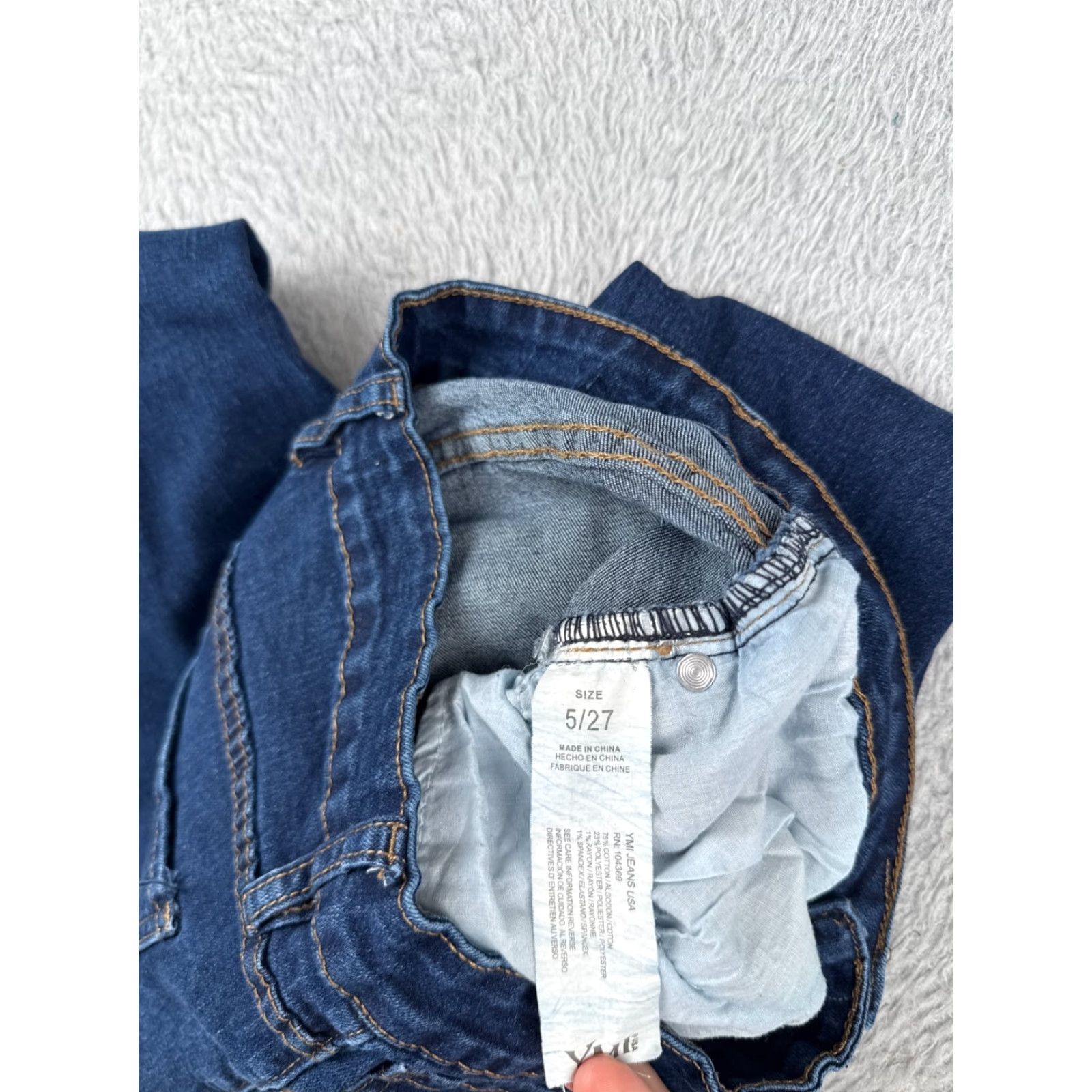 Vintage YMI Jeans Juniors 5 Blue Denim Flared Distressed Mid Rise Cotton Blend 24x31 Jeans Women Vintage No Zip 5-Pocket Design Inseam 31 in Light Export? Size 27" / US 4 / IT 40 - 7 Thumbnail