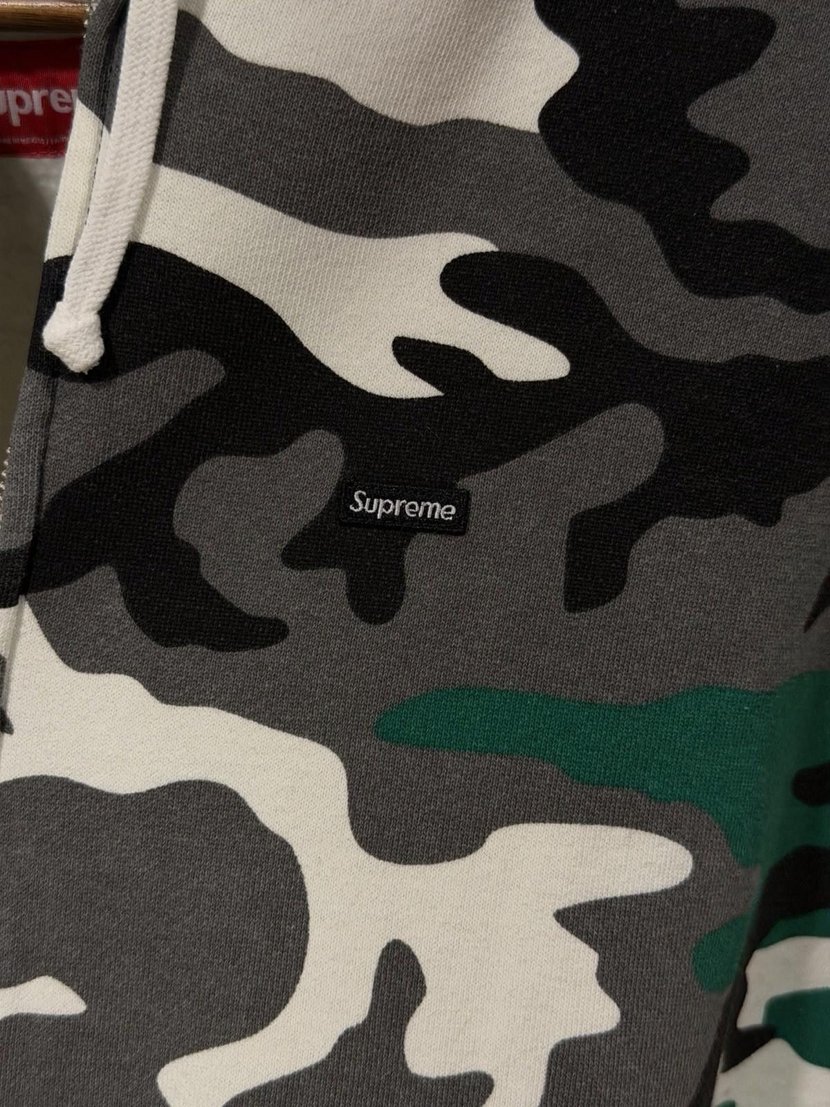 Supreme Supreme Size Small Zip Up Hooded Camo Sweatshirt Small Logo Size US S / EU 44-46 / 1 - 9 Thumbnail