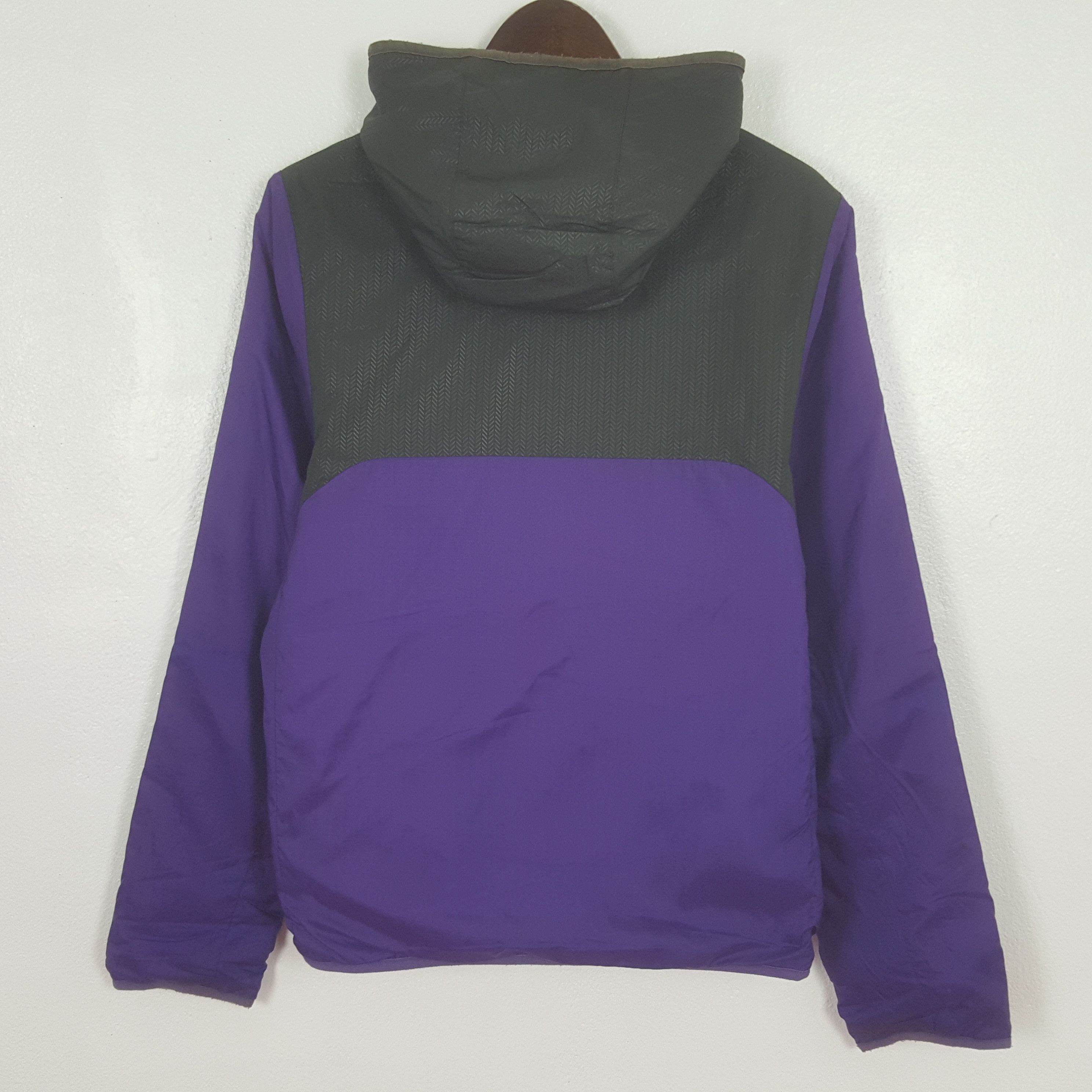 Nike Vintage Nike Windbreaker Zipper Jacket Hoodie Size US S / EU 44-46 / 1 - 3 Thumbnail