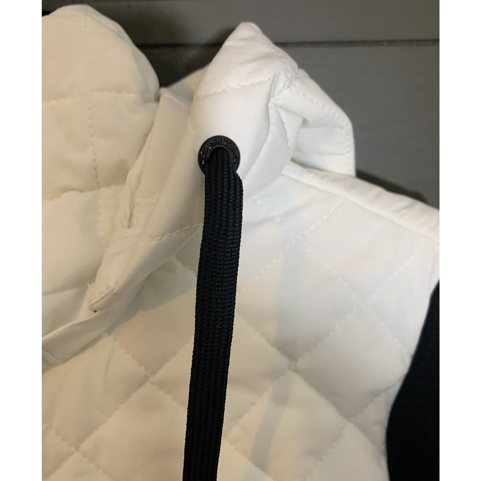 Calvin Klein Calvin Klein Diamond Quilted Jacket Removable Hood. Size L Size L / US 10 / IT 46 - 6 Thumbnail