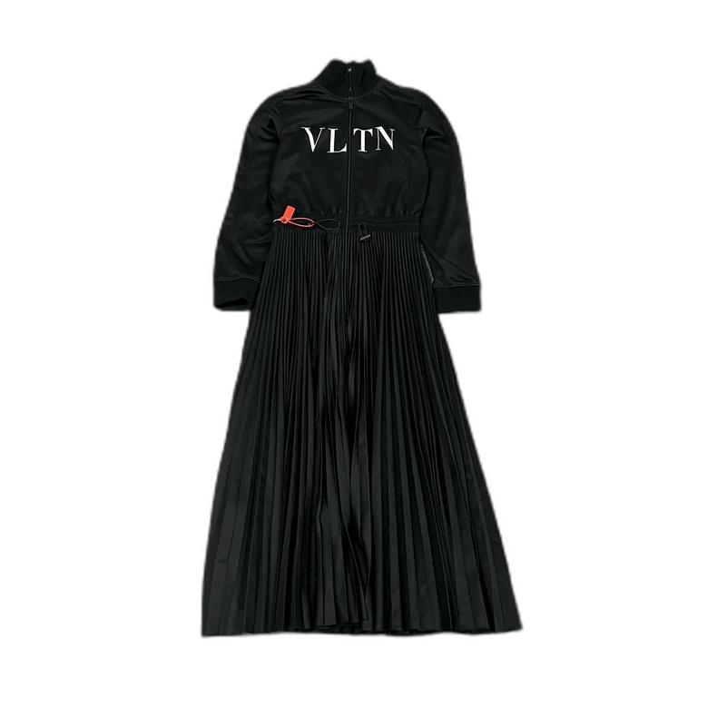 fitted lace wedding dress Maison Martin Margiela Fall 2000 Black Double Stitch Logo Maxi Dress main image 1