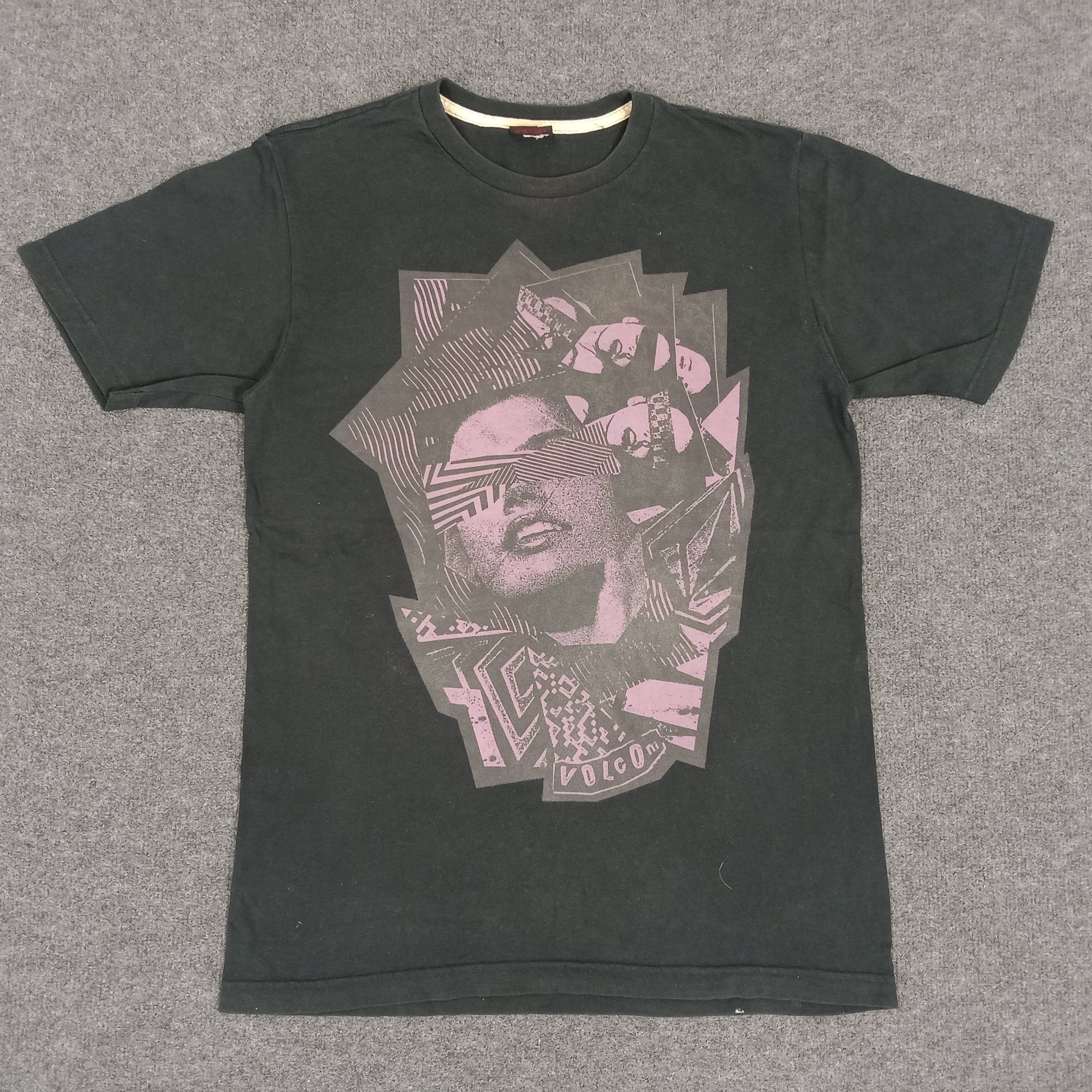 Volcom Volcom American Streetwear Girls Design Tshirt Size US M / EU 48-50 / 2 - 1 Thumbnail