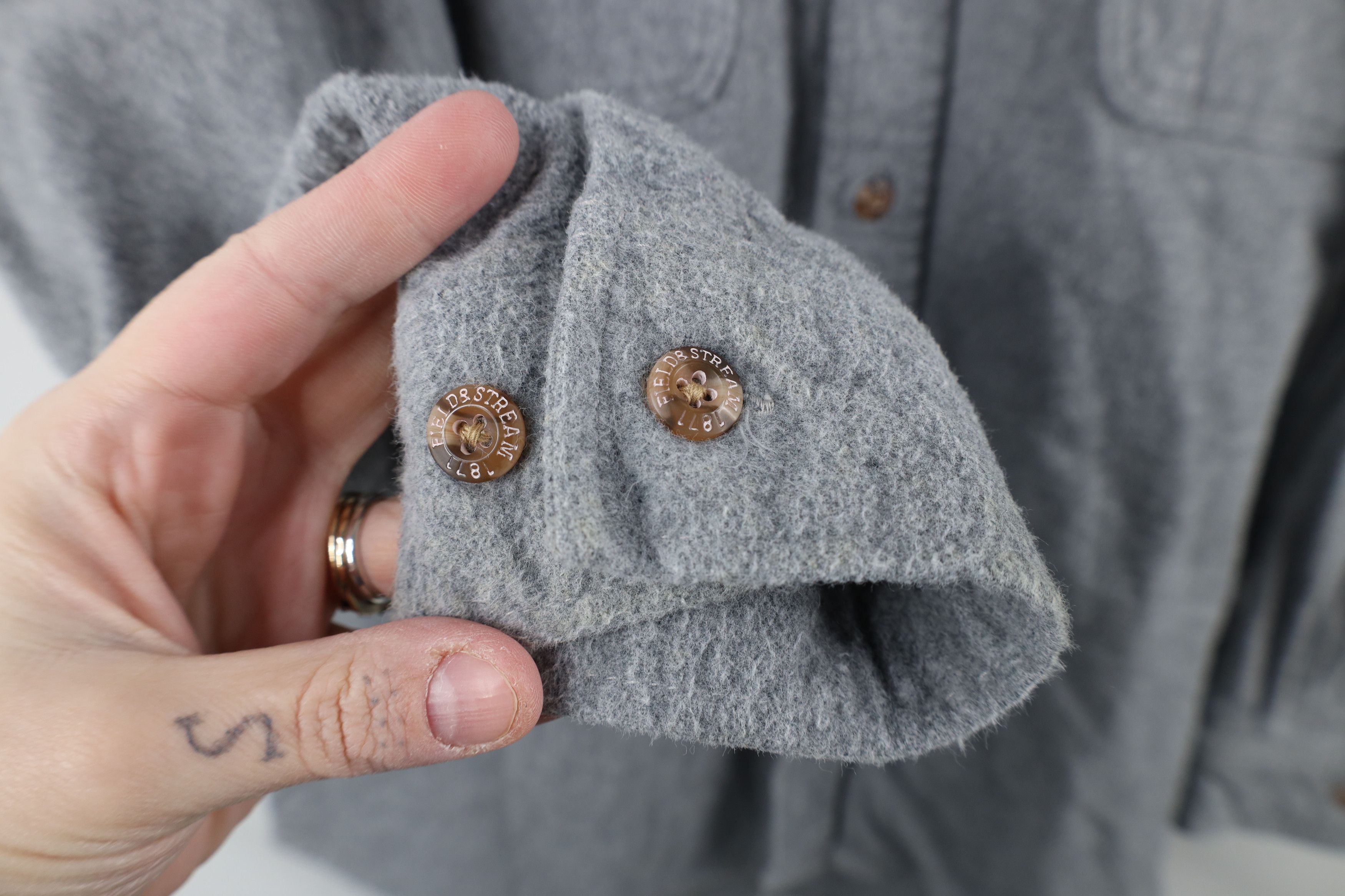 Vintage Vintage 90s Streetwear Chamois Cloth Button Shirt Gray Size US L / EU 52-54 / 3 - 4 Thumbnail