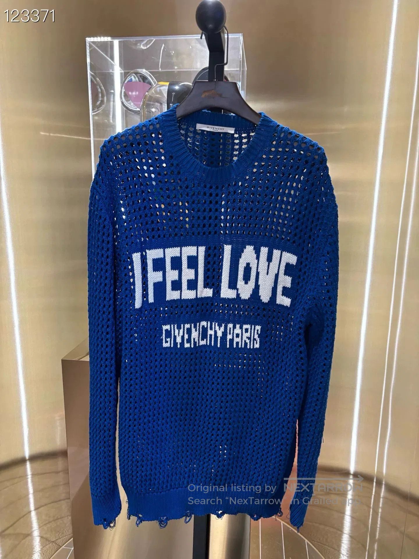 Givenchy Givenchy Blue Hollow Logo Knit Sweater. Size US M / EU 48-50 / 2 - 1 Thumbnail