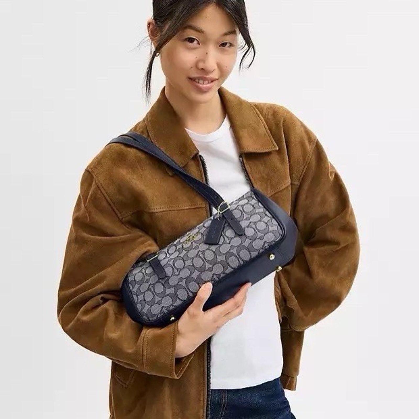 Coach NWT Coach Asher Shoulder Bag CBJ03 Gold/Navy/Midnight Navy Size ONE SIZE - 8 Thumbnail