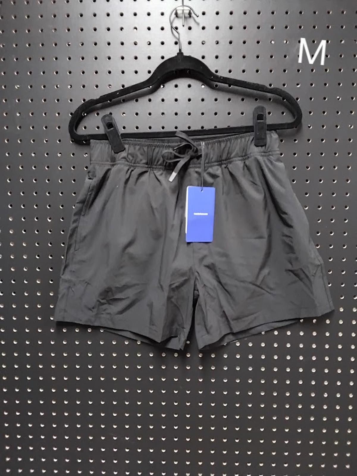 Unknown London Women's Black Activewear Shorts Medium - Ready for Anything! Size 32" / US 10 / IT 46 - 1 Preview