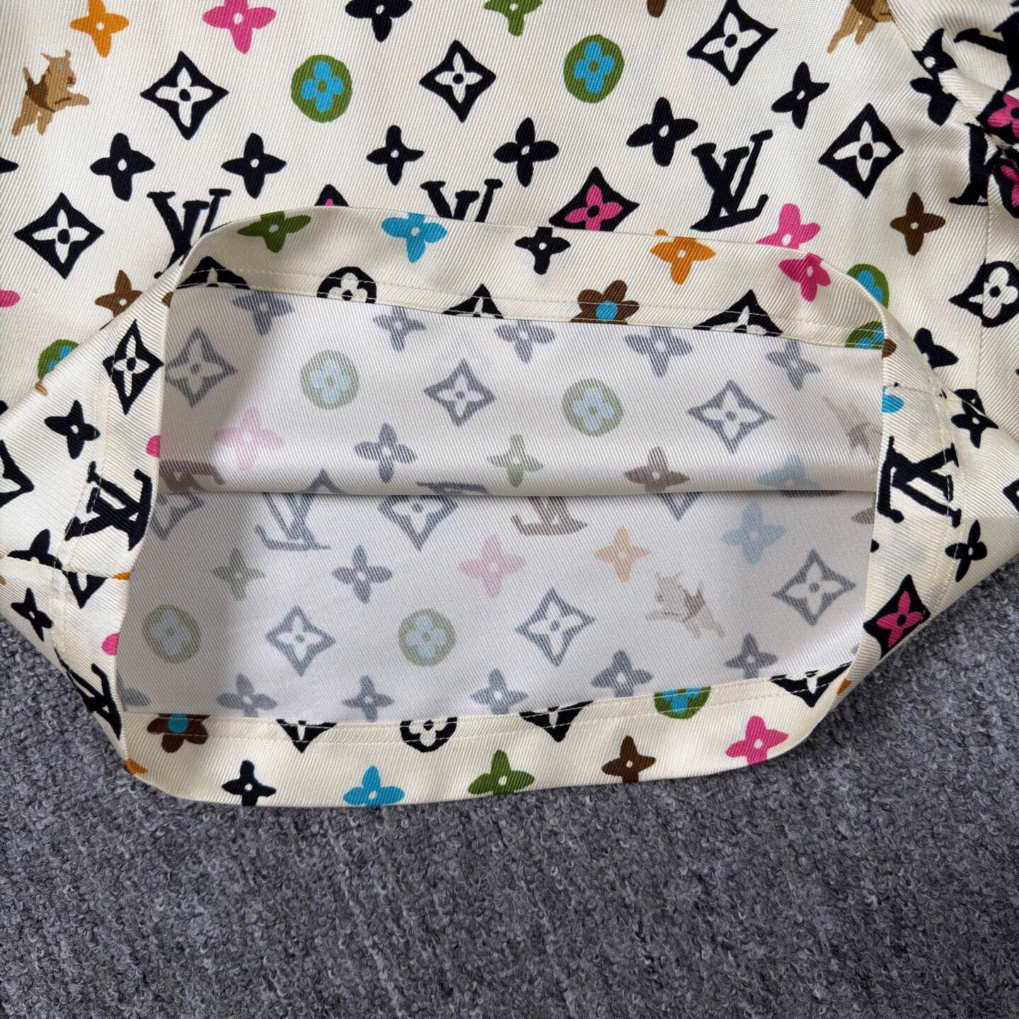 Louis Vuitton LV Tyler ivory allover print shorts 48 mint Size US 38 / EU 54 - 6 Thumbnail