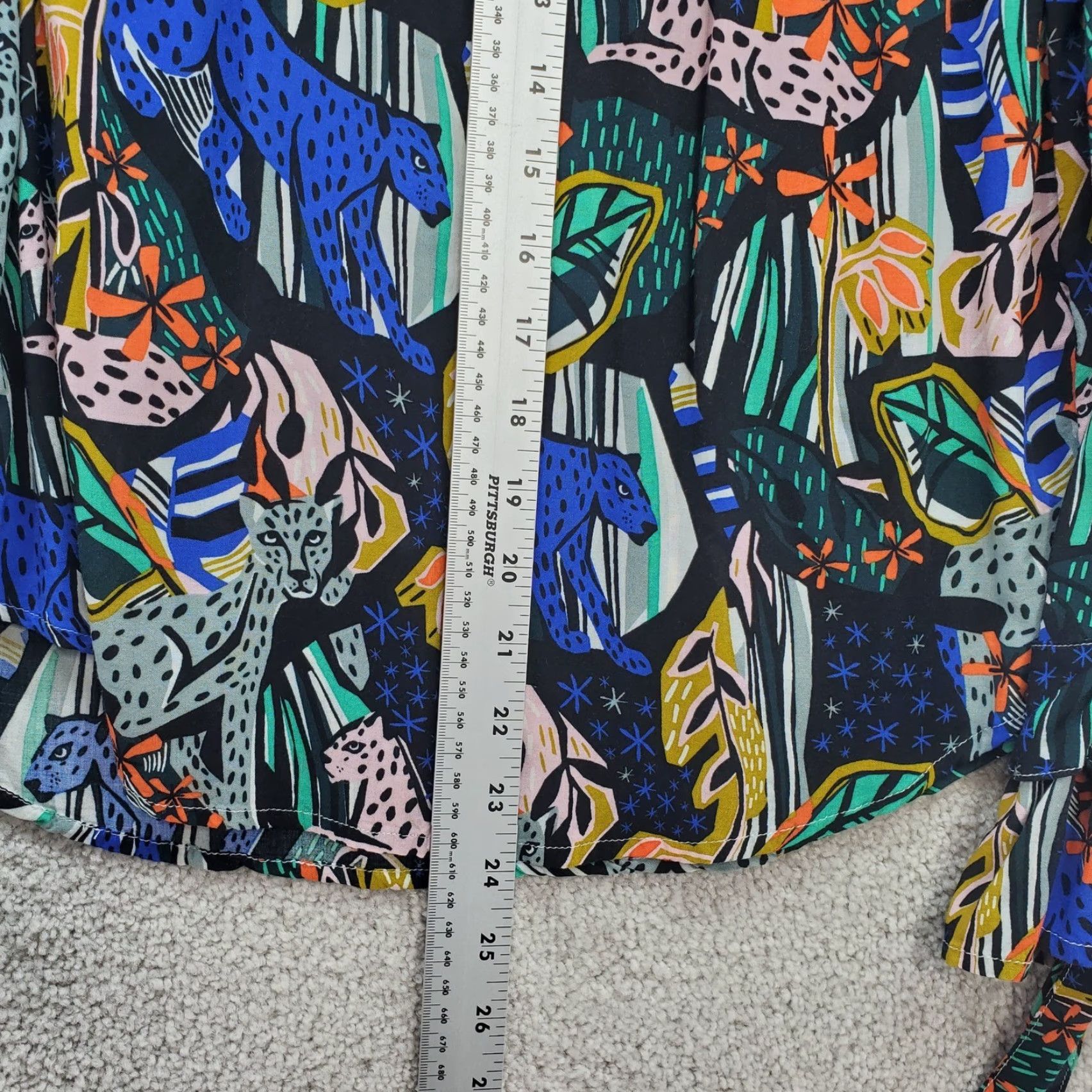 Anthropologie Anthropologie Margaret Jeane Leopard Jungle Print Viscose Button Up Blouse Sz 0 Size XS / US 0-2 / IT 36-38 - 6 Thumbnail