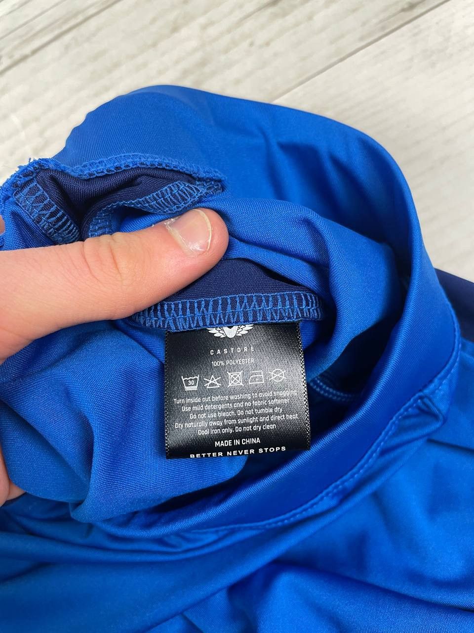 Castore Glasgow Rangers 2022 2023 Training Shirt And Shorts Jersey Size US M / EU 48-50 / 2 - 18 Thumbnail