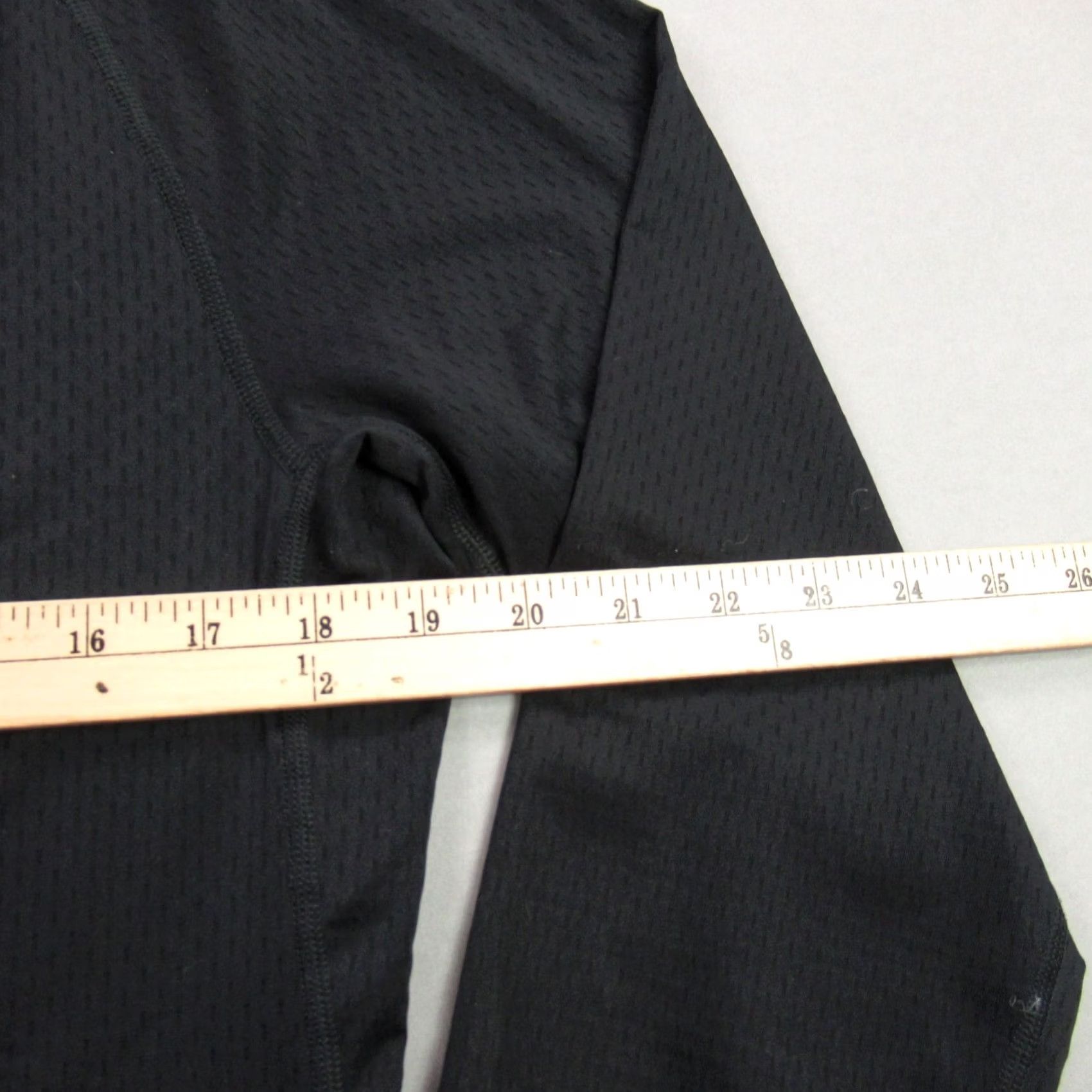 Vintage REI Shirt Mens M Long Sleeve Crew Neck Black Stretch Lightweight Workout Shirt Size US M / EU 48-50 / 2 - 6 Thumbnail