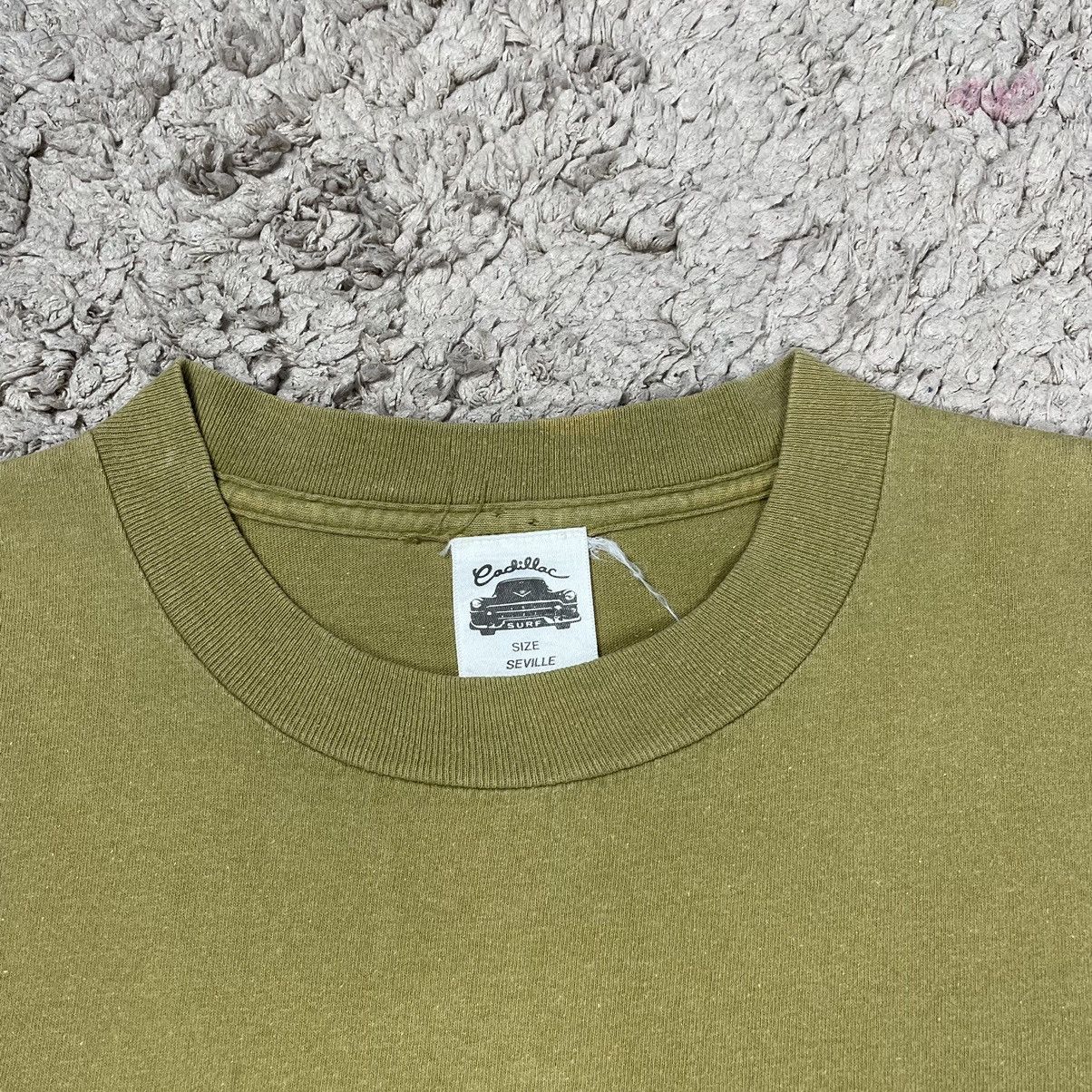 Vintage Vintage Cadillac Surf T-shirt Size US L / EU 52-54 / 3 - 10 Thumbnail