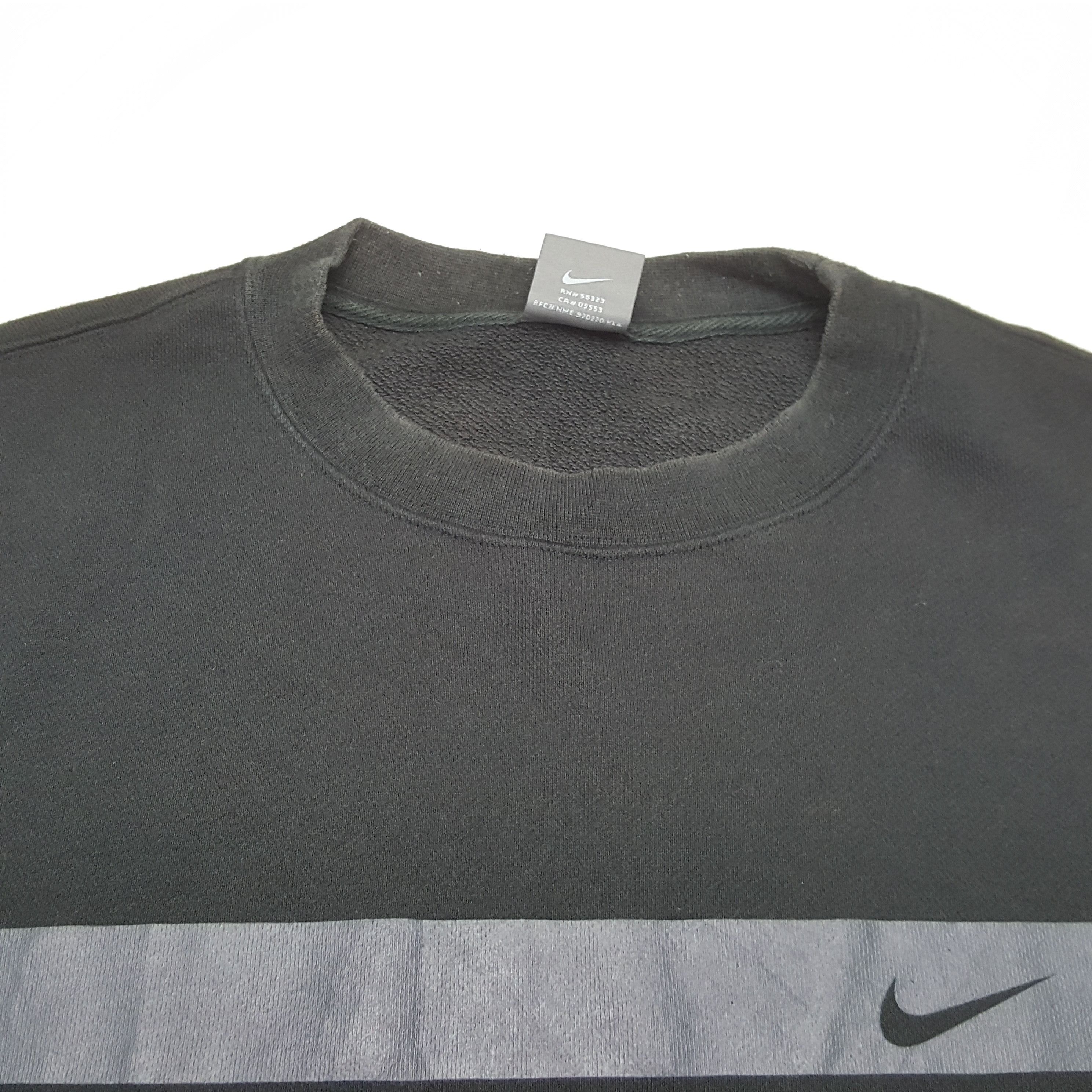 Nike × Vintage NIKE Small Logo Design Streetwear Style Sweatshirt Size US L / EU 52-54 / 3 - 11 Thumbnail