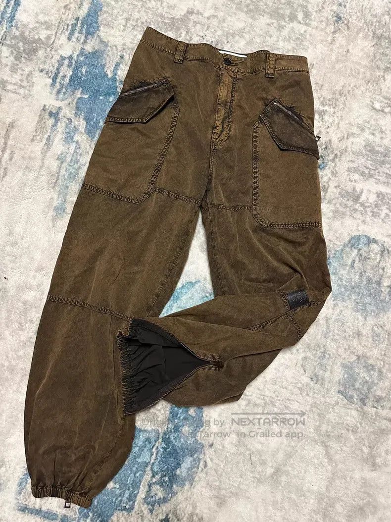 Loewe Loewe Loose-fit tapered pants with zip pockets, adjustable Size US 34 / EU 50 - 1 Thumbnail