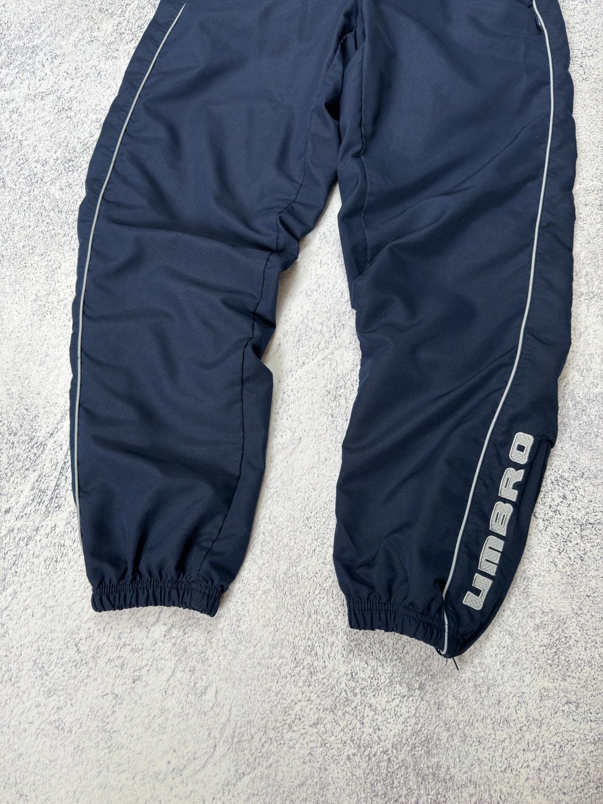 Umbro Vintage Umbro Nylon Sweatpants Y2k Style Drill Parachute Size US 32 / EU 48 - 2 Thumbnail
