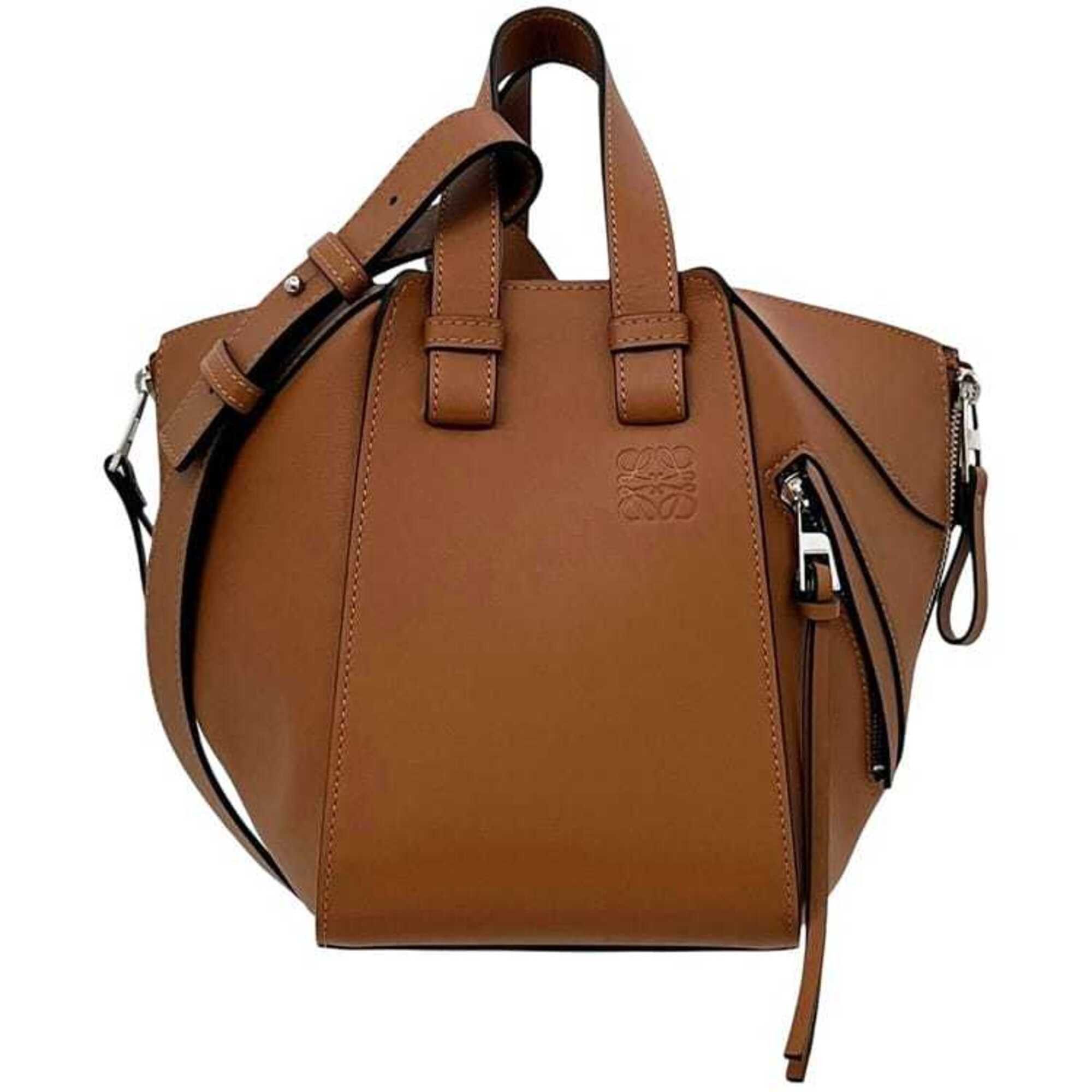 Loewe Loewe 2-way bag, Hammock compact shoulder Anagram, A538H13X10, LOEWE smooth leather, tan, BRONCEAD brown, women's. Size ONE SIZE - 1 Thumbnail
