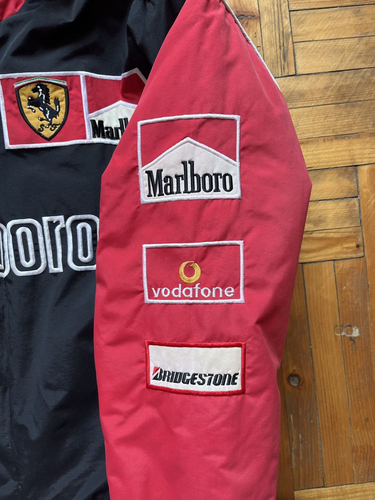 Ferrari Vintage 90's Marlboro Ferrari Red Racing Jacket Nascar Size US L / EU 52-54 / 3 - 9 Thumbnail