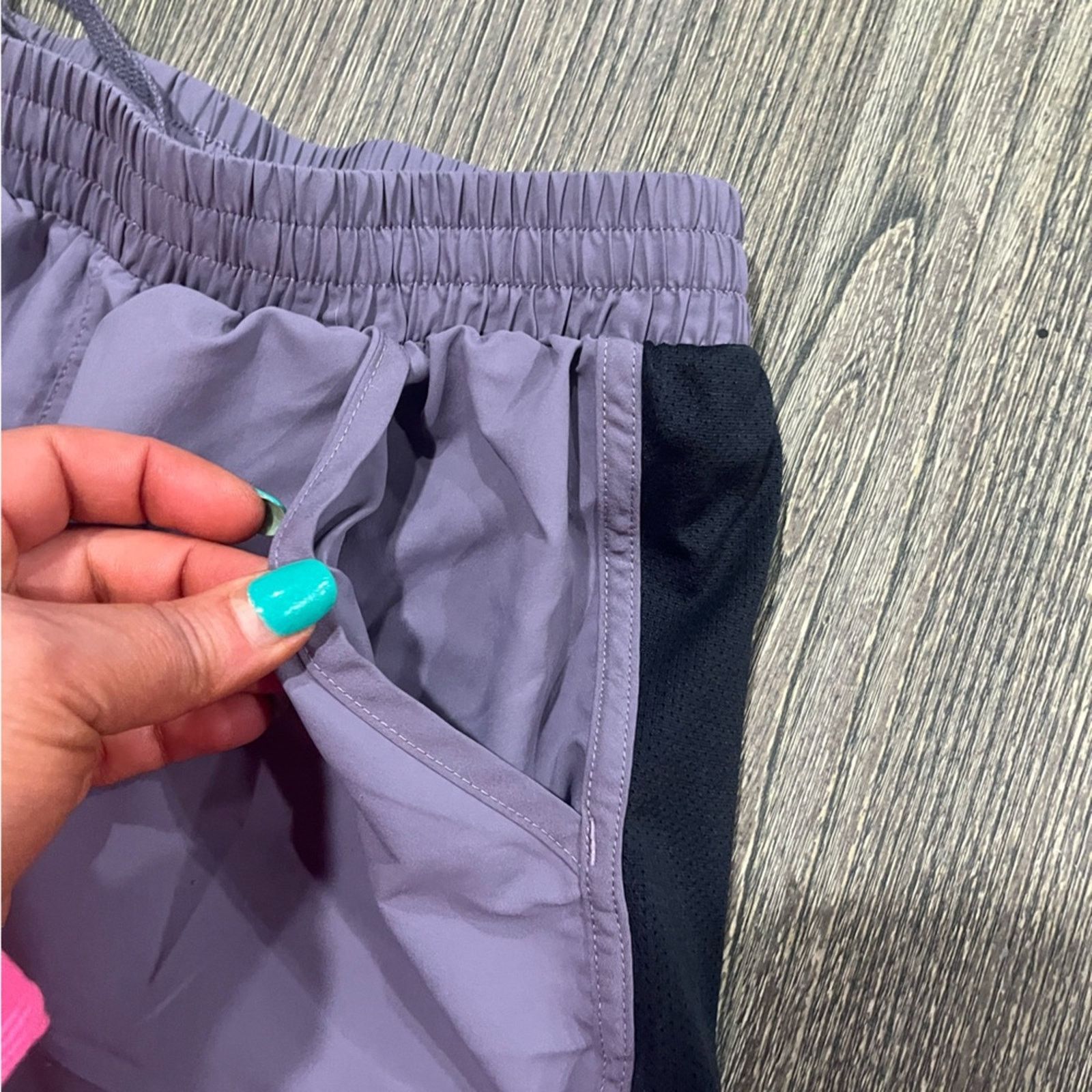 Under Armour Under Armour Heatgear Running Shorts Purple Black Size XS Size 30" / US 8 / IT 44 - 2 Thumbnail