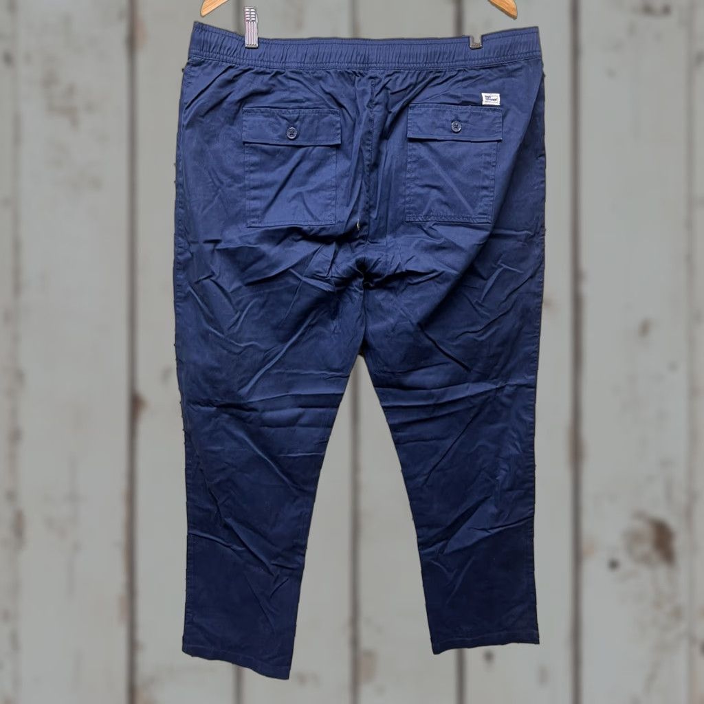 Reyn Spooner Reyn Spooner Solid Beach Twill Chino Navy Blue Drawstring Pants Men’s 2XL NEW Mens Chino Beach Adjustable Waist Lightweight Straight 32in Inseam Size US 39 - 1 Thumbnail