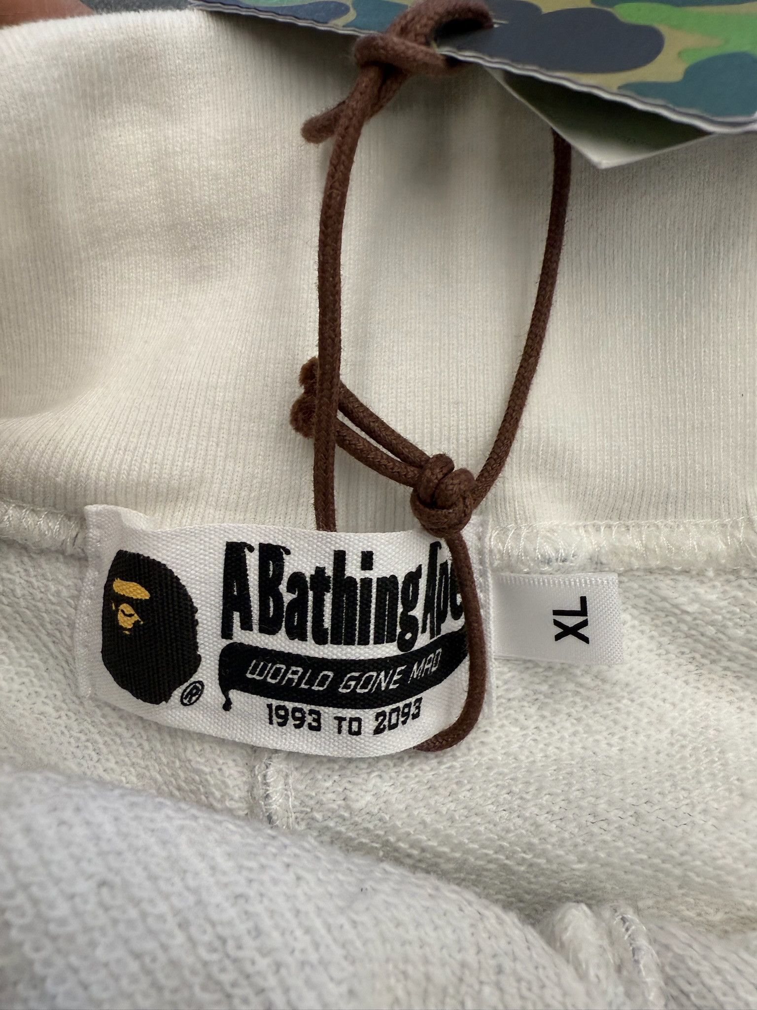 Bape SS20 A Bathing Ape Bape Space Camo Wide Sweatshort - White Size US 38 / EU 54 - 6 Thumbnail