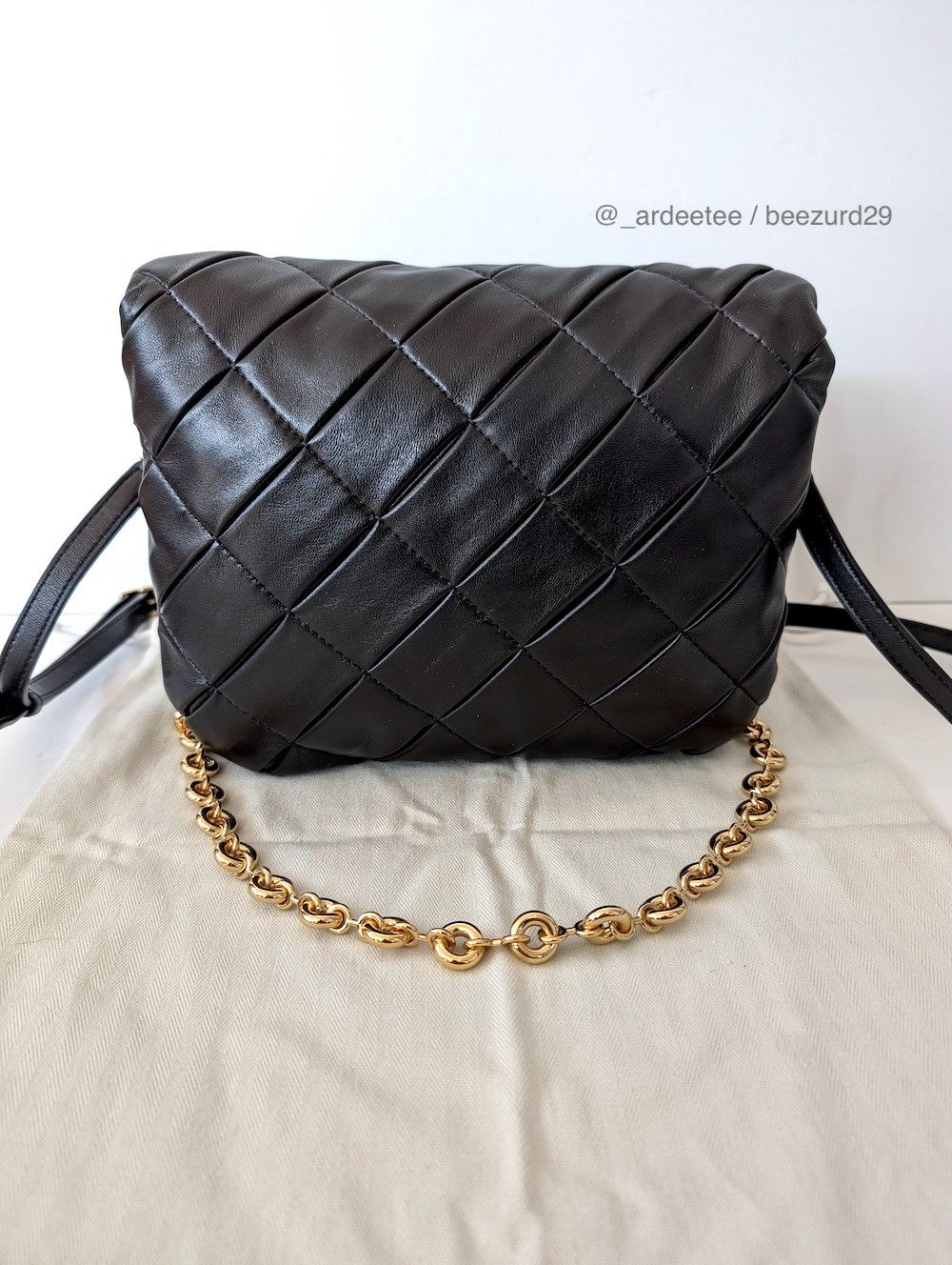 Loewe *NEW* GOYA LEATHER PUFFER PLEATED BAG BLACK $4,700 Size ONE SIZE - 14 Thumbnail