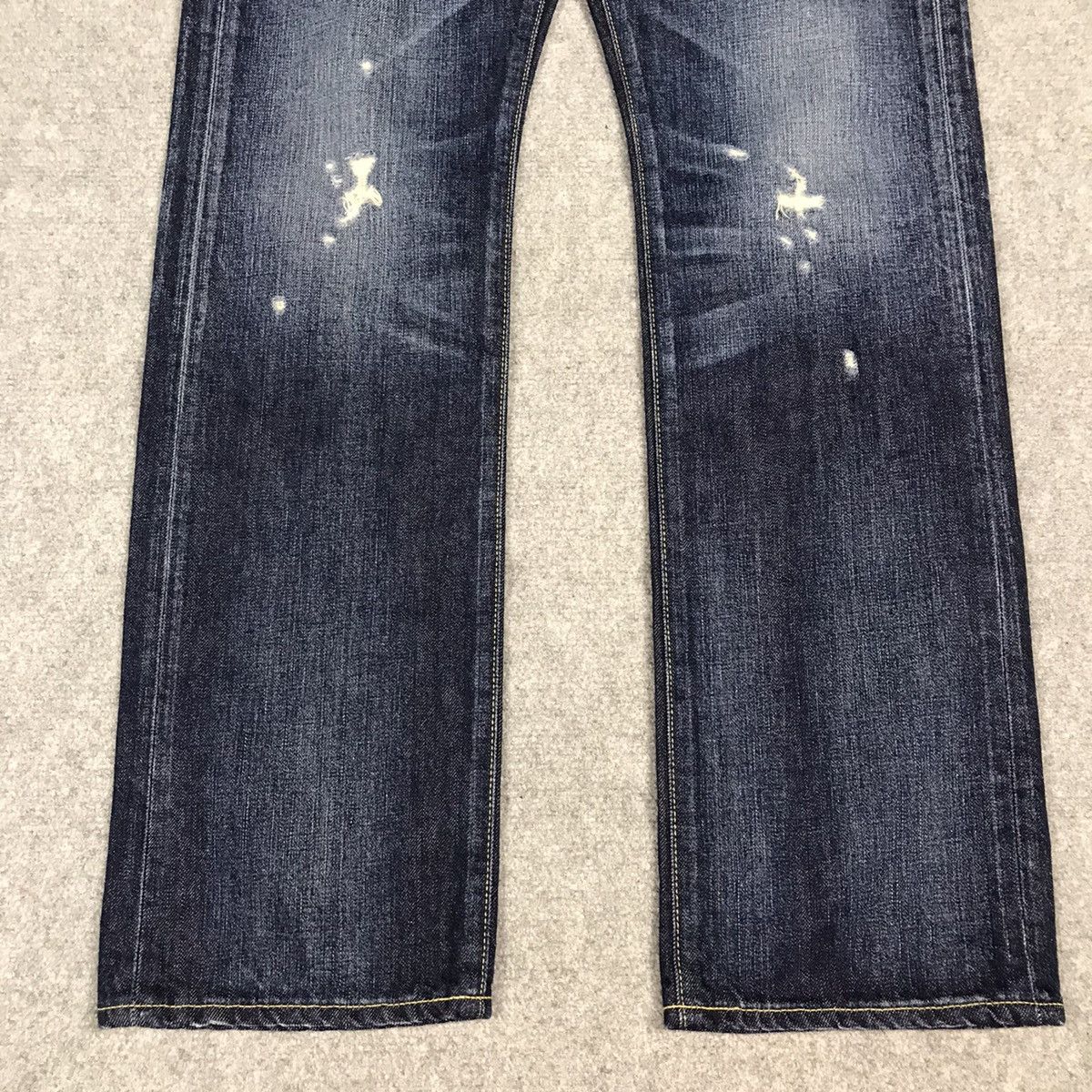 JAPAN UNIQLO DISTRESSED STYLE DENIM BLUE JEANS PANTS