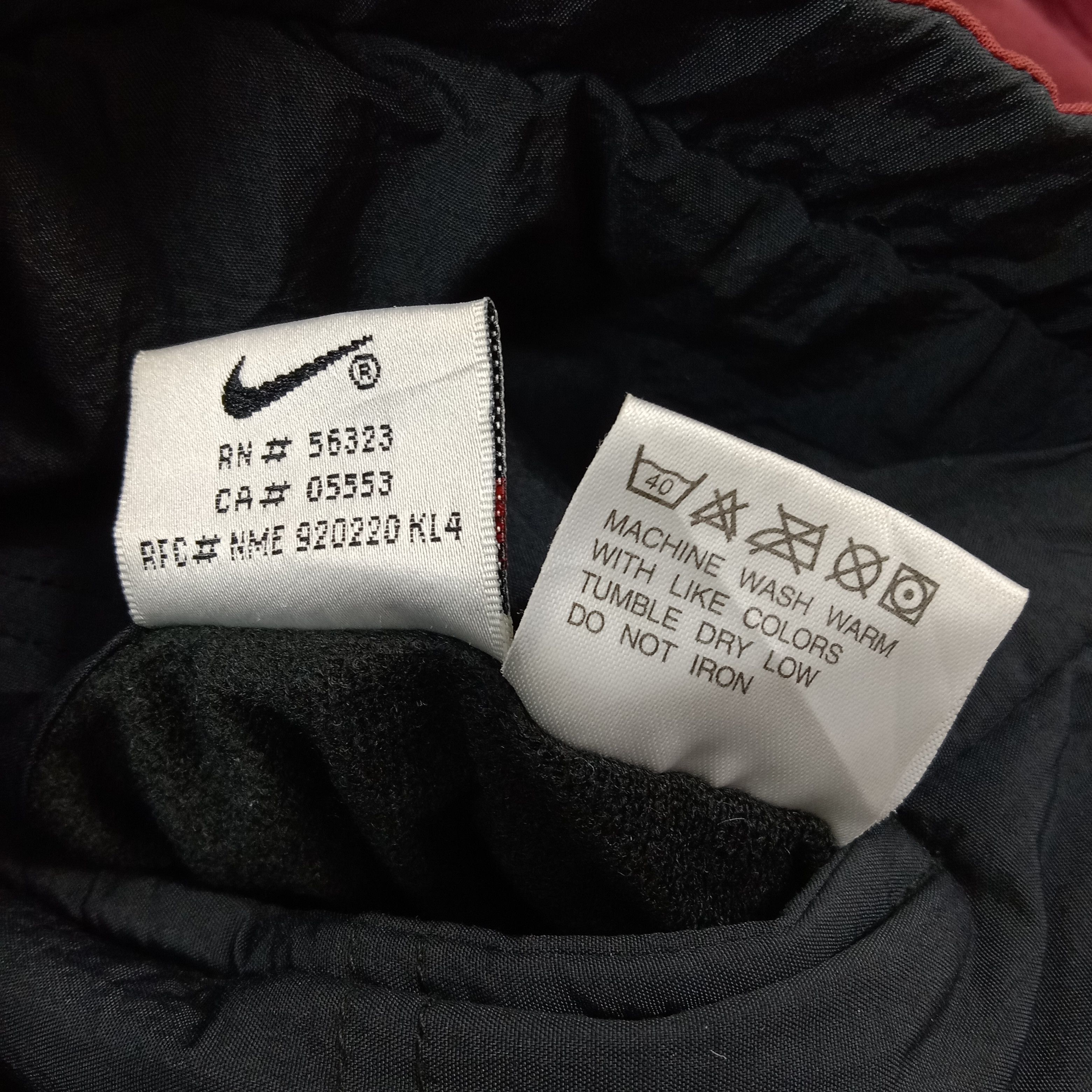 Nike Vintage Nike 90's Reversible Jacket C268N10 Size US XL / EU 56 / 4 - 9 Thumbnail