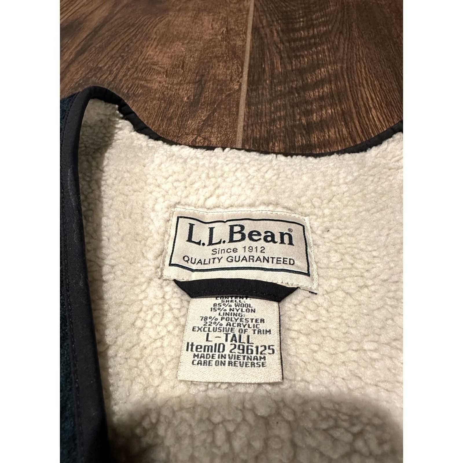 Vintage VINTAGE L.L. Bean Wool Vest Jacket Plaid Sherpa Lined LT Mens Outdoor Hunting Bomber Style Full Zip Size US L / EU 52-54 / 3 - 4 Thumbnail