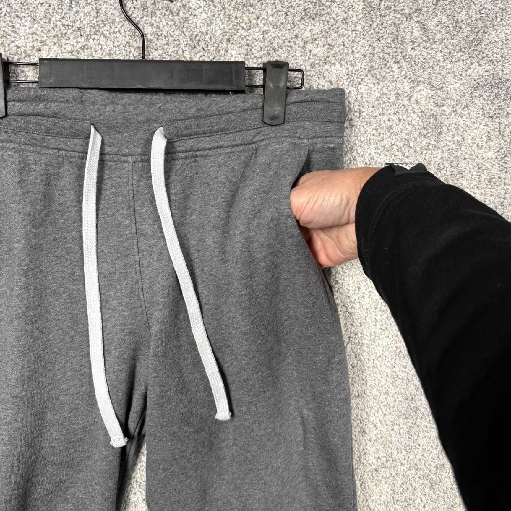 Under Armour Under Armour Pants Mens Large Gray Fleece Sweatpants Joggers 1366958 Size US 33 - 7 Thumbnail