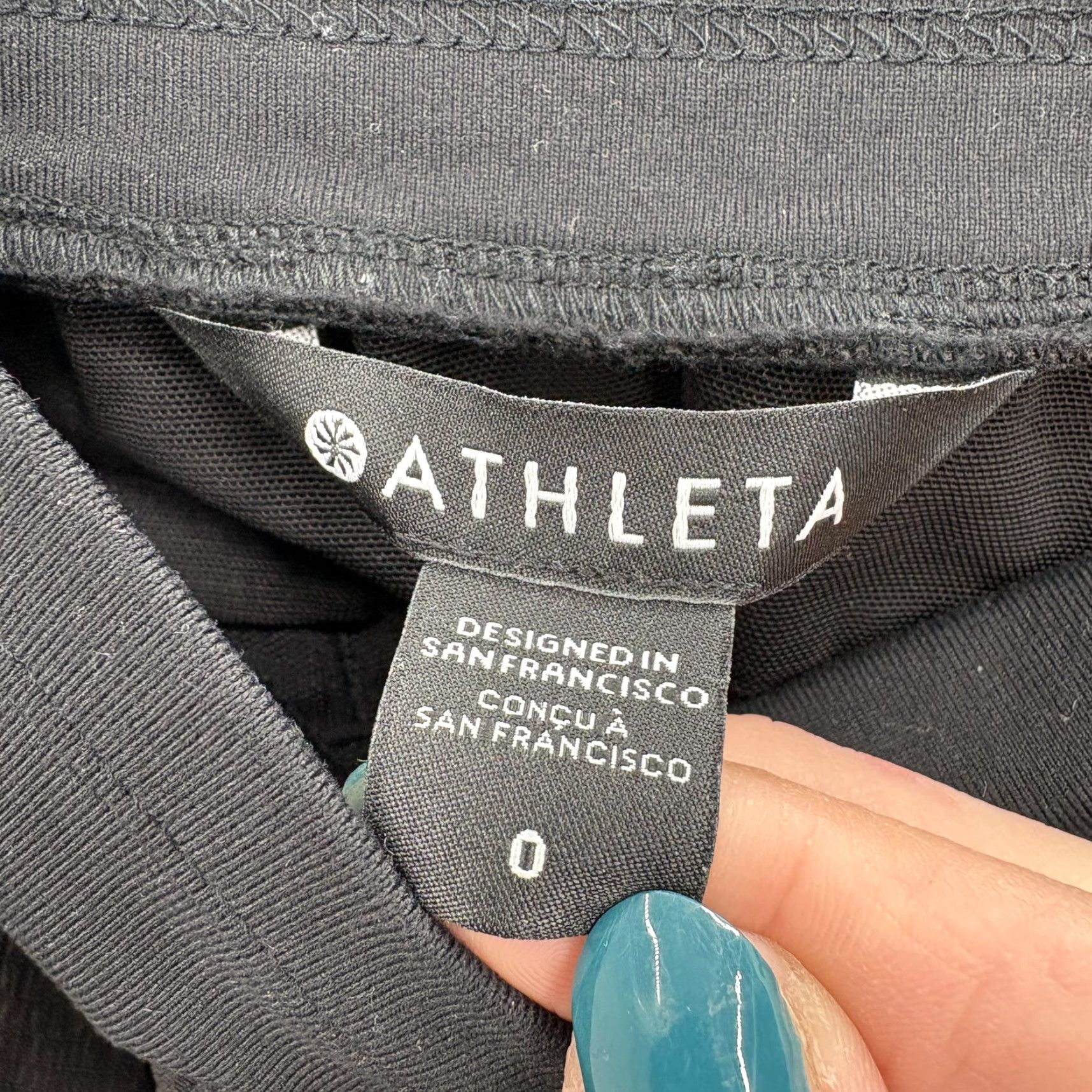 Athleta VINTAGE Athleta Trekkie North Jogger Pants Womens 0 Black Stretch Pockets Hiking Travel Size 25" / US 0 / IT 36 - 4 Thumbnail
