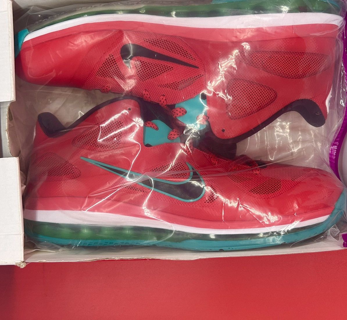 Nike Size 14- Nike LeBron 9 Low “Liverpool” 2012 Size US 14 / EU 47 - 7 Thumbnail