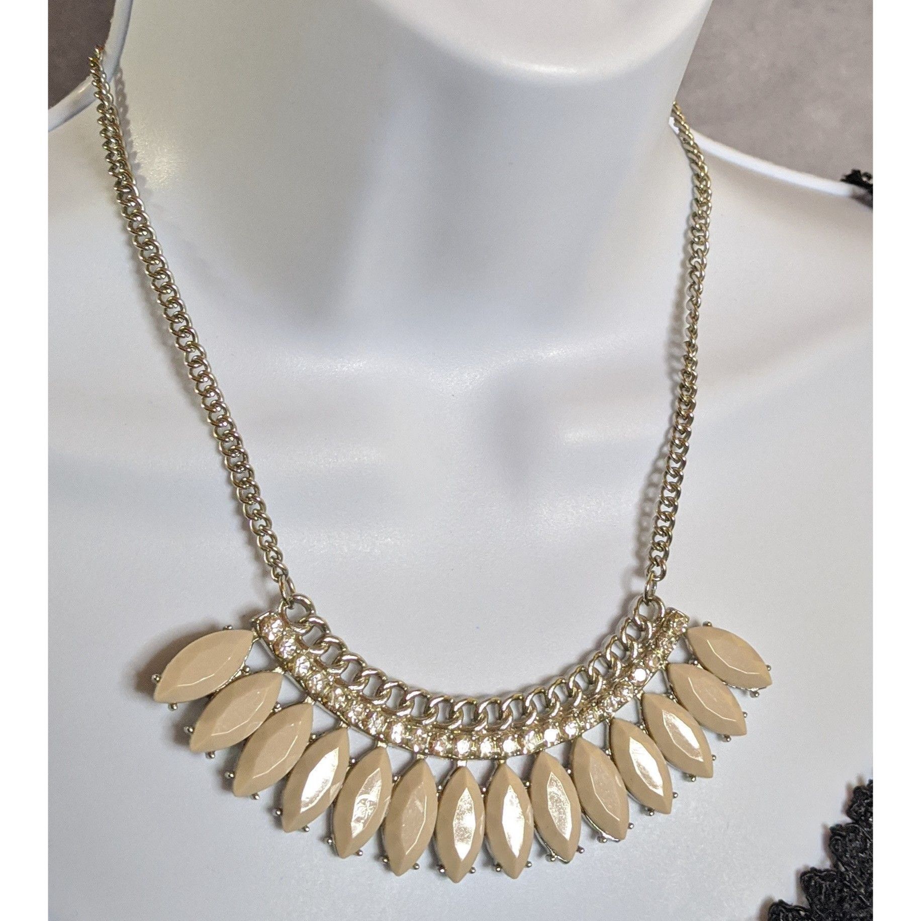 Other Elegant Silver Tone Statement Necklace With Cream Marquise A Size ONE SIZE - 1 Thumbnail