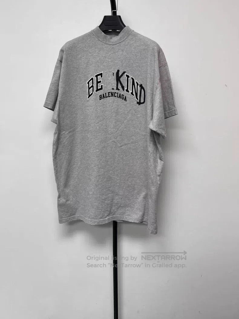 Balenciaga Balenciaga Letter Logo Printed Short Sleeve T-Shirt Size US S / EU 44-46 / 1 - 1 Thumbnail