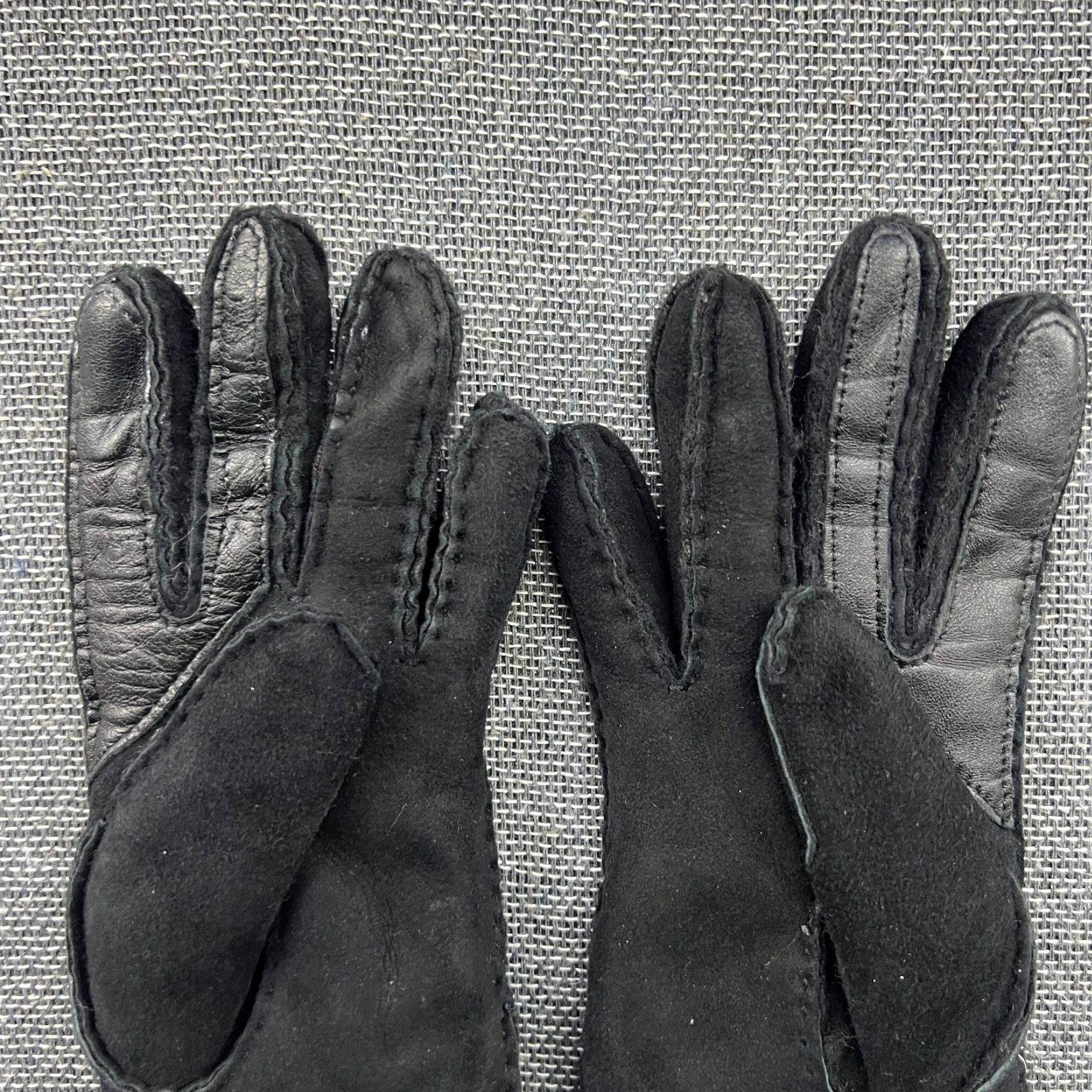 Ugg UGG Womens Gloves Small Suede Leather Shearing Sheepskin Size ONE SIZE - 6 Thumbnail