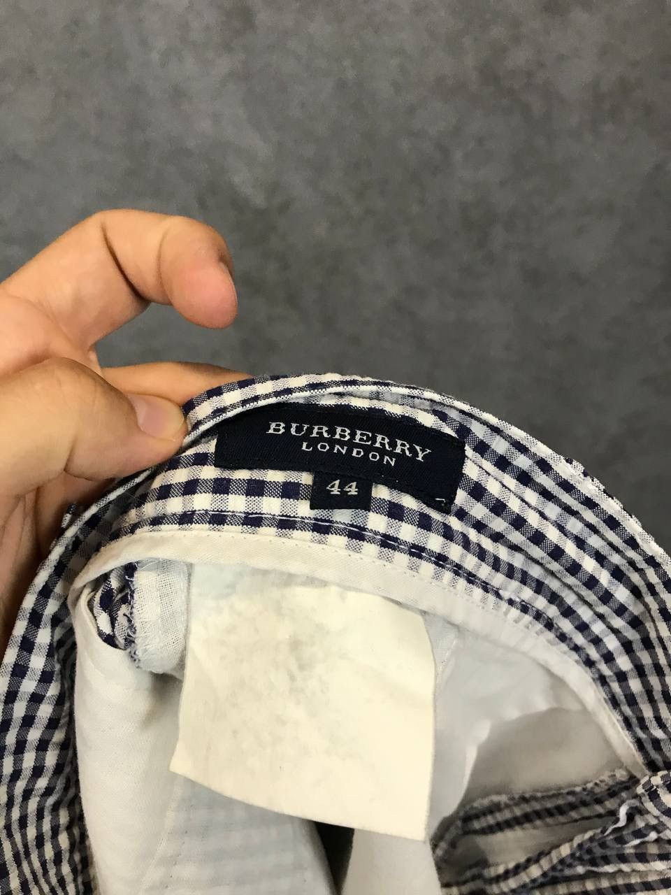 Burberry Burberry vintage luxury logo shorts Size US 29 - 4 Thumbnail