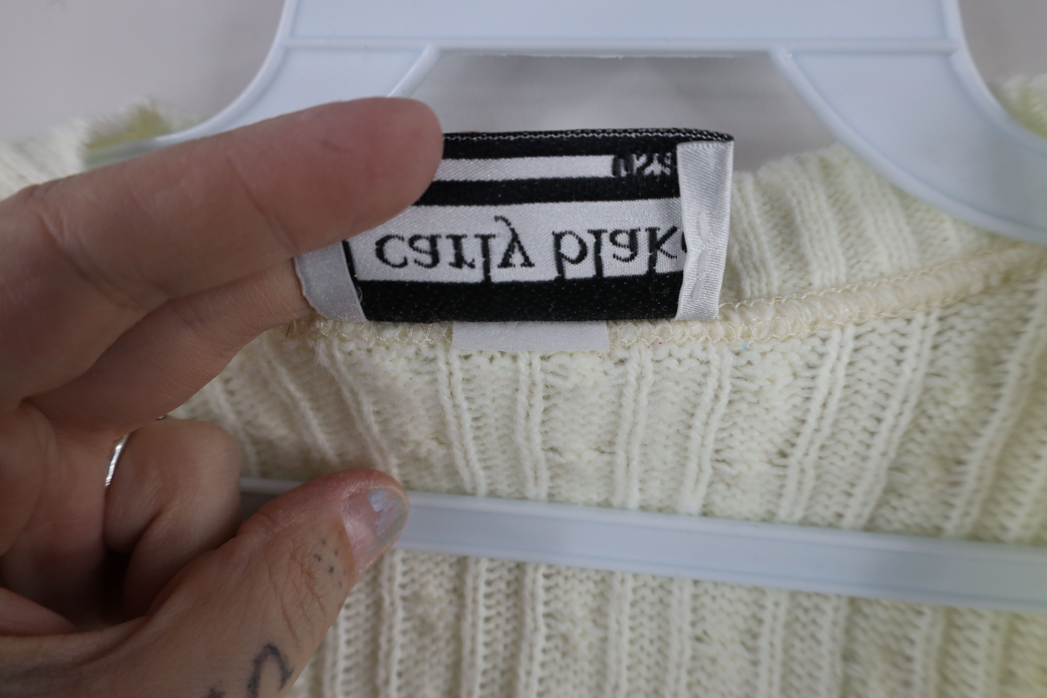 Vintage Vintage 90s Streetwear Knit Cardigan Sweater Vest Cream Size S / US 4 / IT 40 - 6 Thumbnail