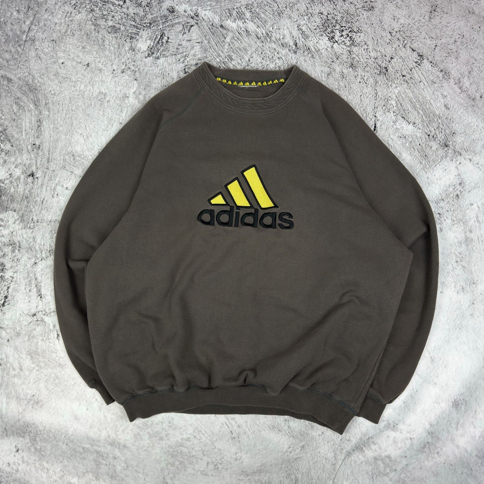 Adidas Adidas Men's Brown Patch Logo Pullover Equipment Sweatshirt Size US S / EU 44-46 / 1 - 2 Thumbnail
