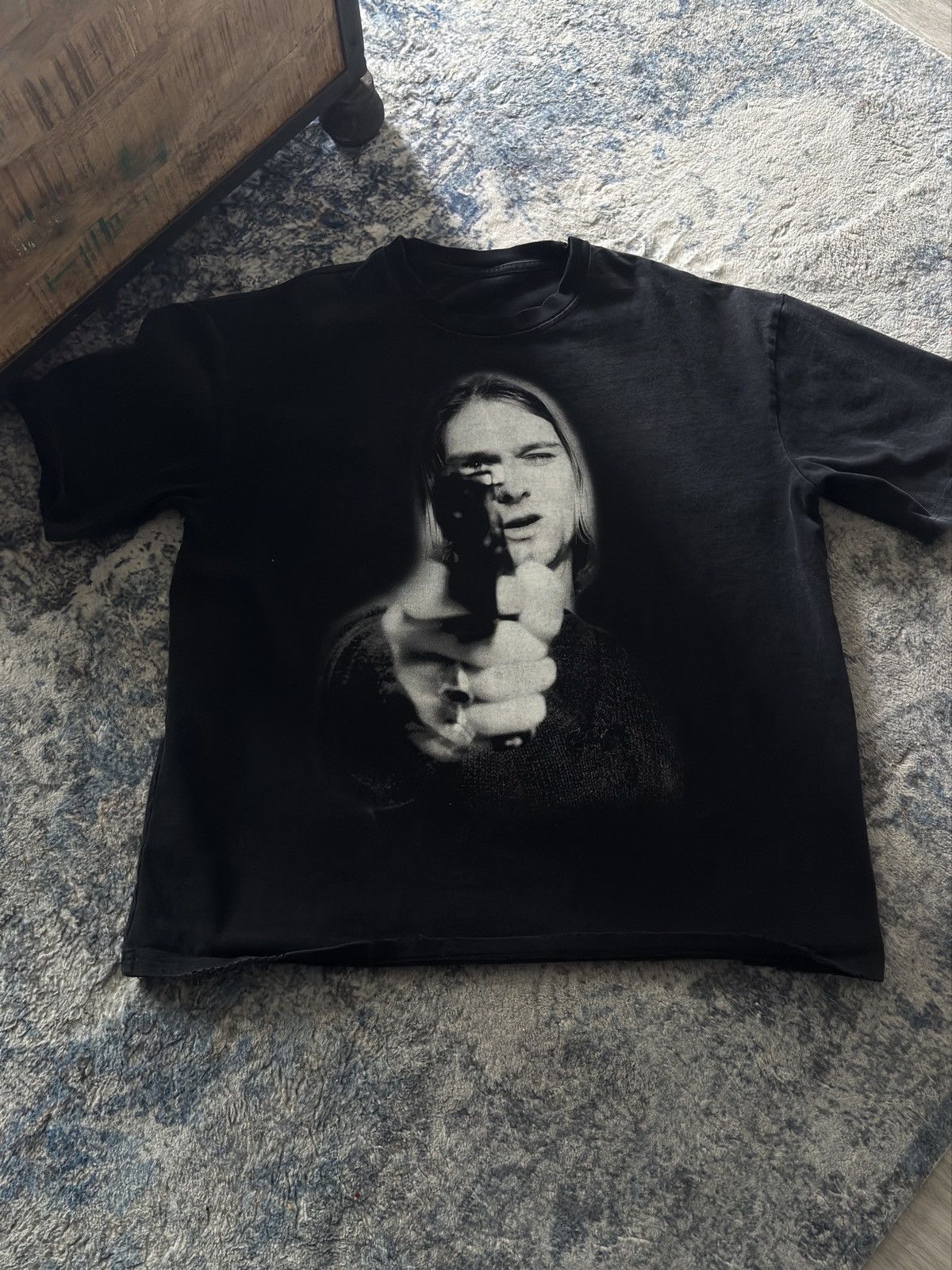 Other Kurt Cobain Nirvana Gun tee Size US XL / EU 56 / 4 - 1 Thumbnail
