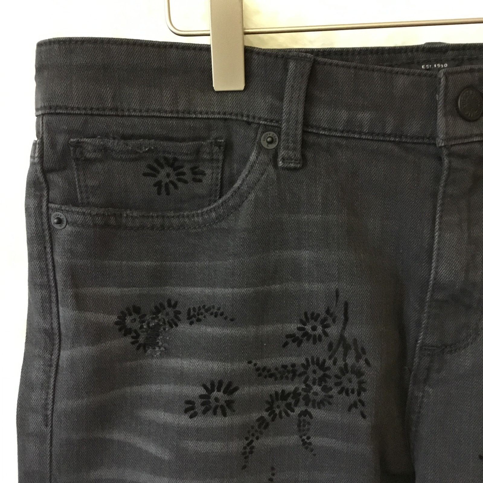 Lucky Brand Lucky Brand Black Ava Skinny Jeans and Velvet Floral Detail Size 31" - 4 Thumbnail