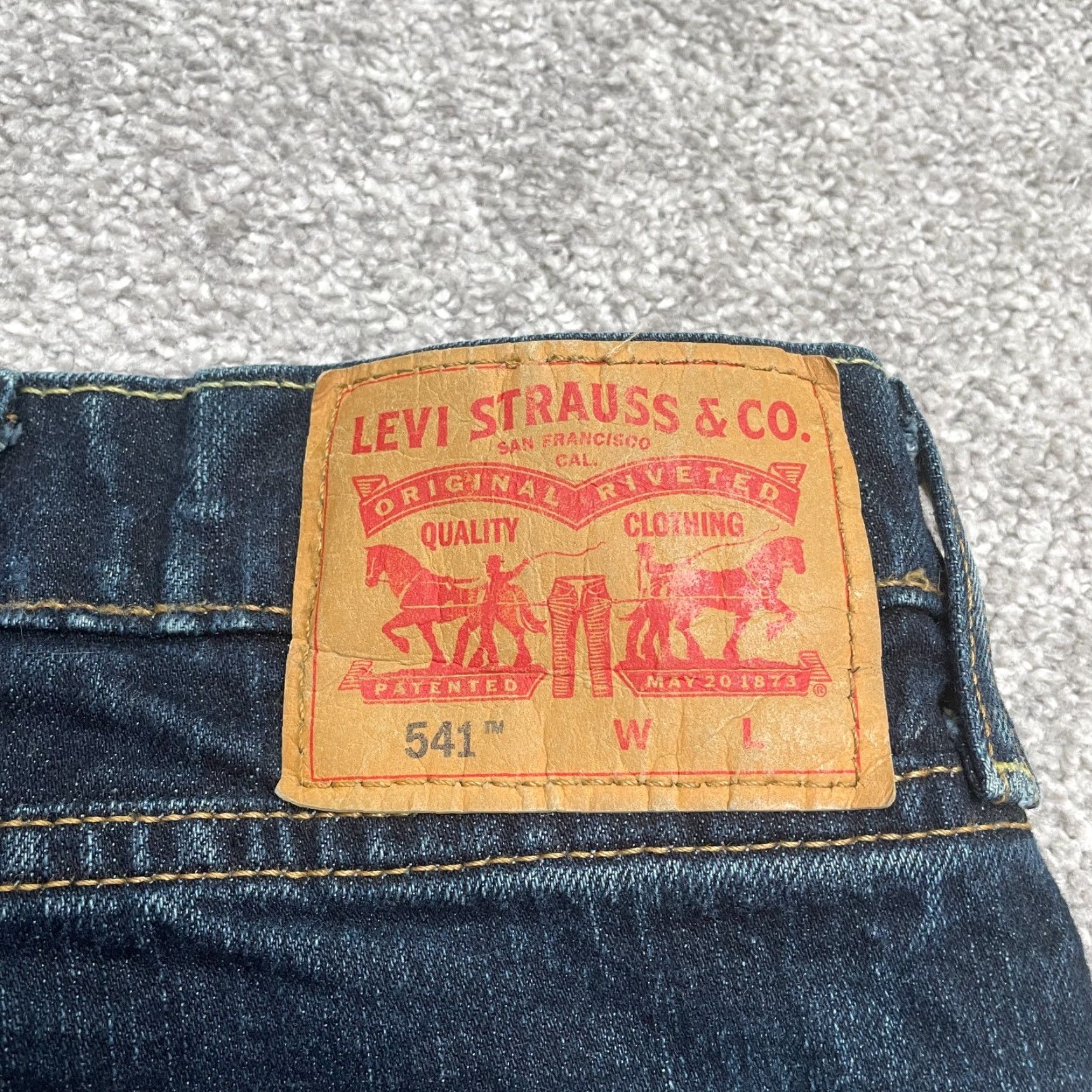 Levi's Levi's 541 Athletic Tapered Fit Jeans Mens 48x27 Blue Dark Wash 5-Pocket TA LEVI'S USA Classic Denim Cassette? Size US 32 / EU 48 - 6 Thumbnail