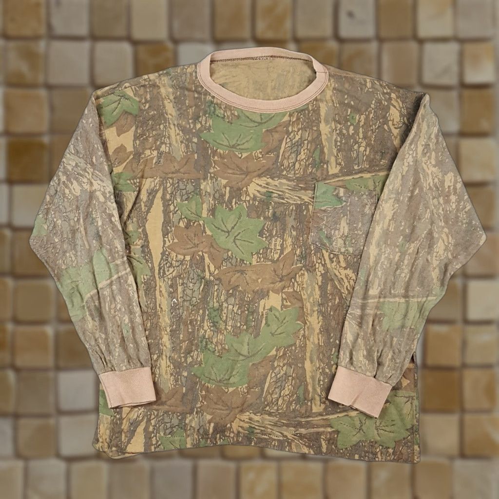 AMO Vintage 90s Camo T-Shirt Men Large Long Sleeve Crew Neck Retro Skater Y2K Hunting Size US L / EU 52-54 / 3 - 1 Thumbnail