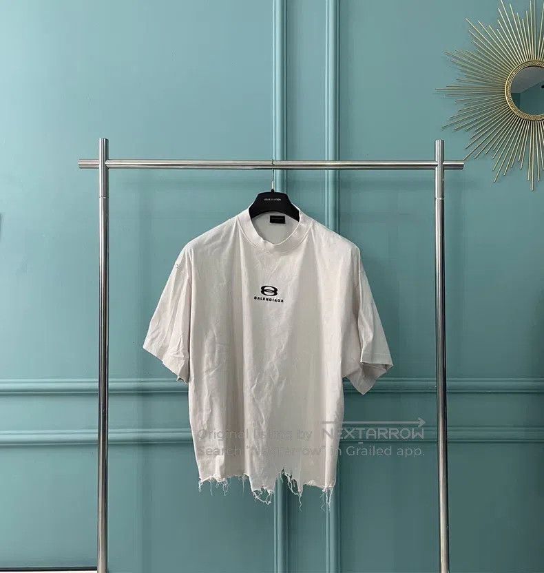 Balenciaga Balenciaga Chest logo collar embroidery short-sleeved shir Size US L / EU 52-54 / 3 - 1 Thumbnail