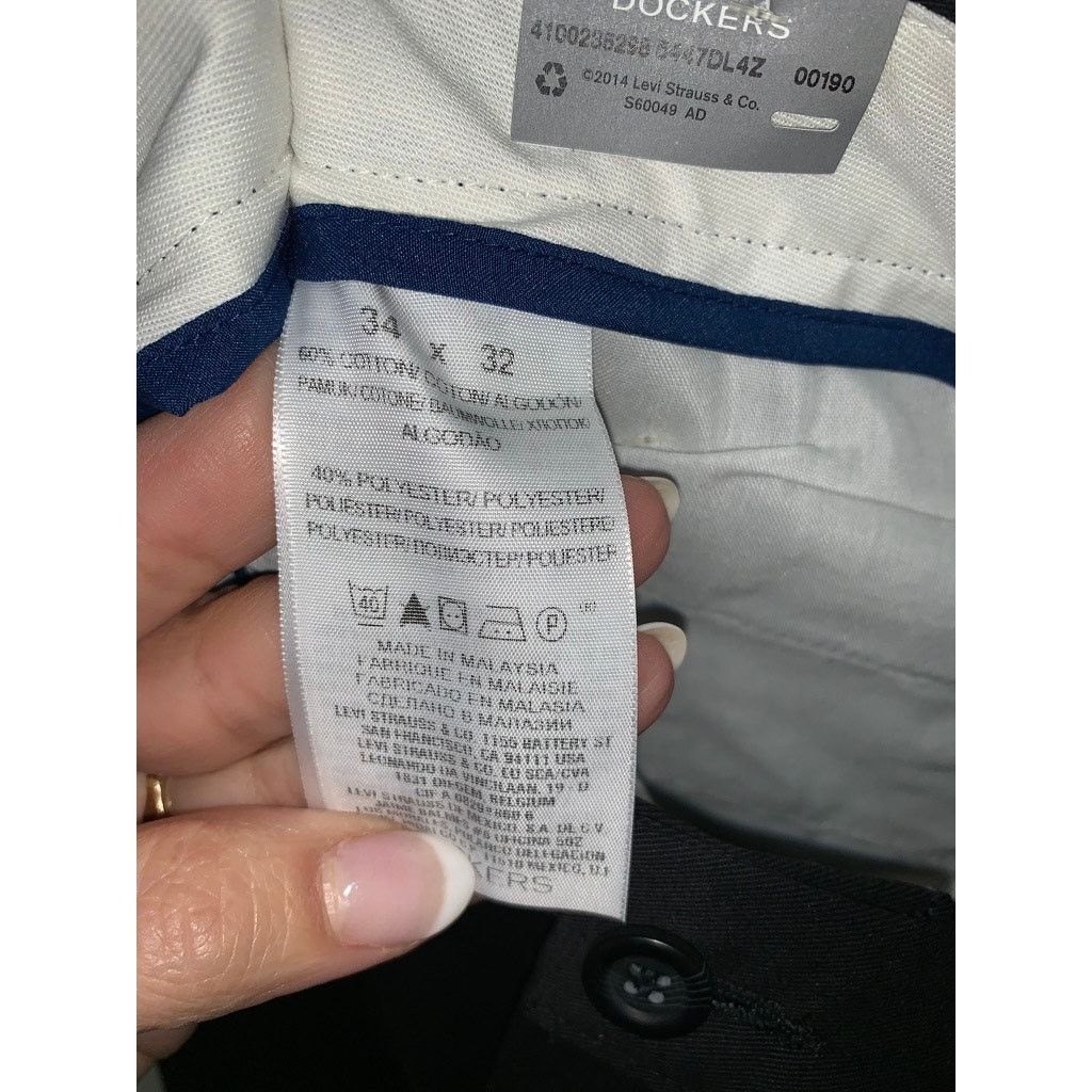 Dockers NWT Dockers Men's Classic Fit Chino Pants Black Size 34x32 Size US 34 / EU 50 - 6 Thumbnail