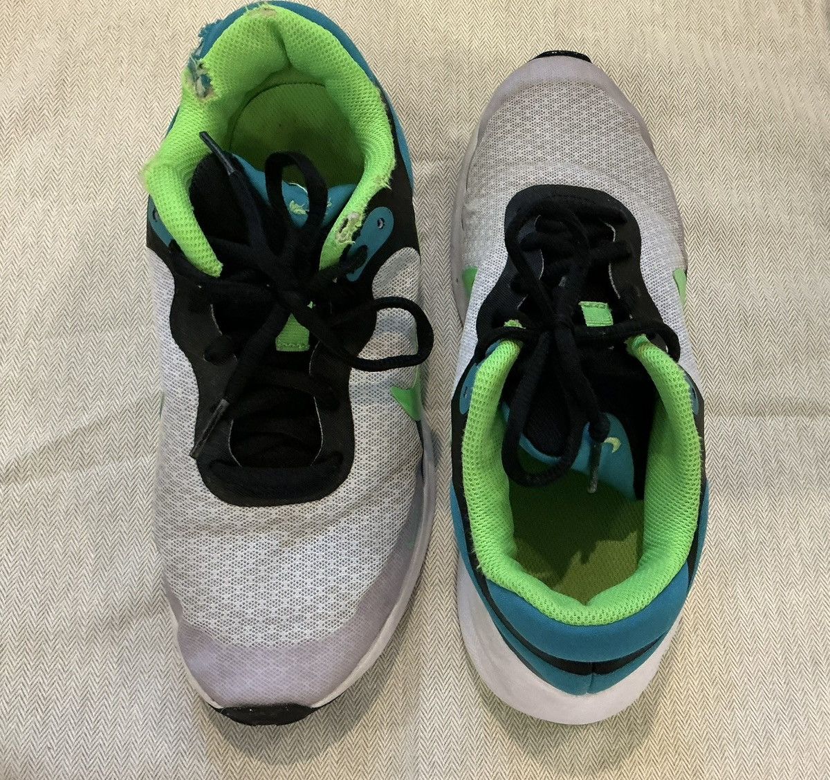 Other Nike Renew Ride 3 “Green Glow / Blue Lightning” Size US 5 / EU 37 - 5 Thumbnail